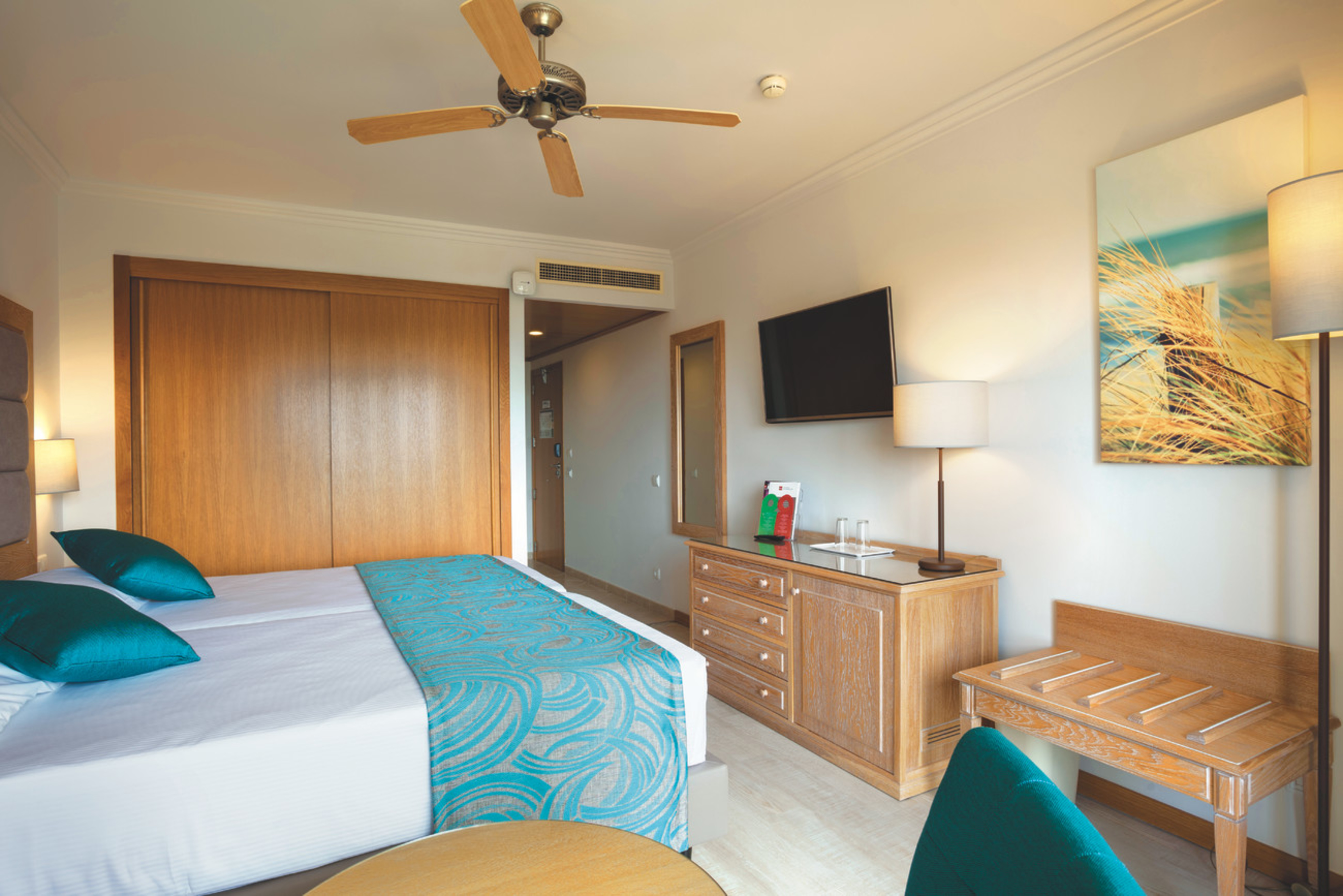 Double or Twin Standard