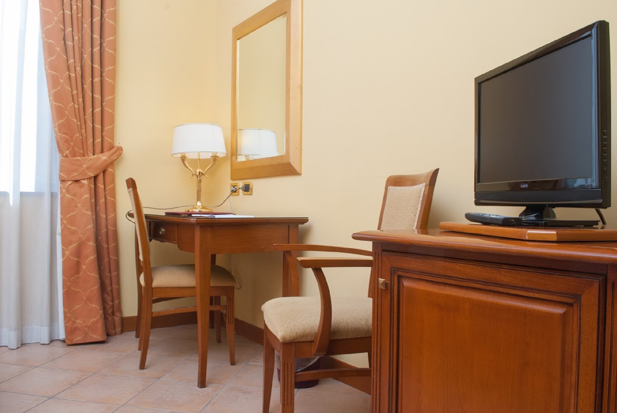 Double or Twin Deluxe