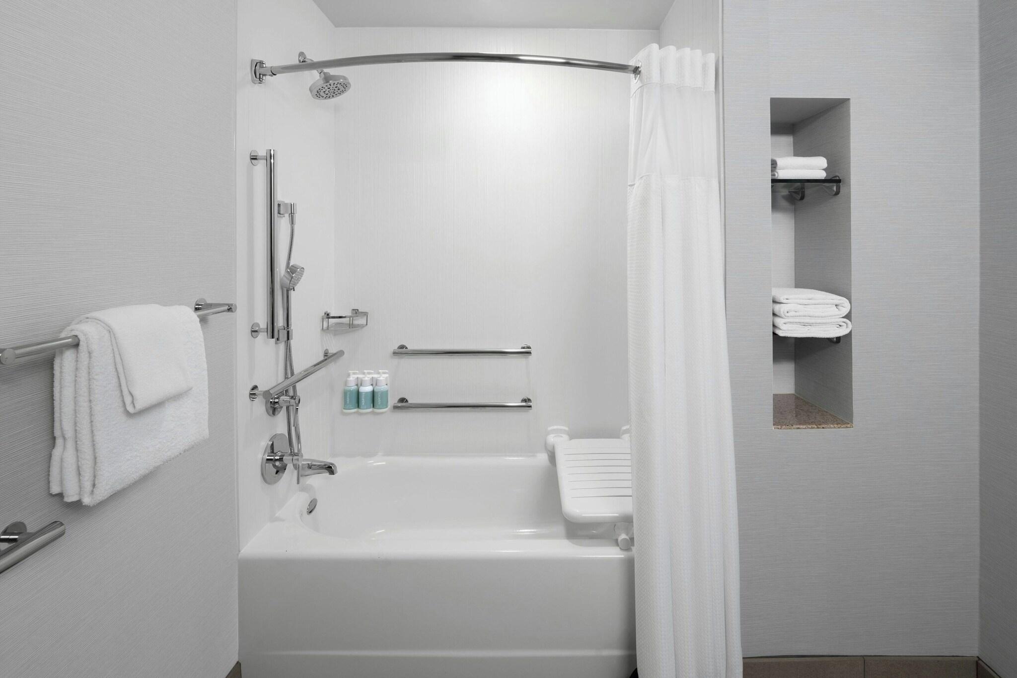 Double Accessible