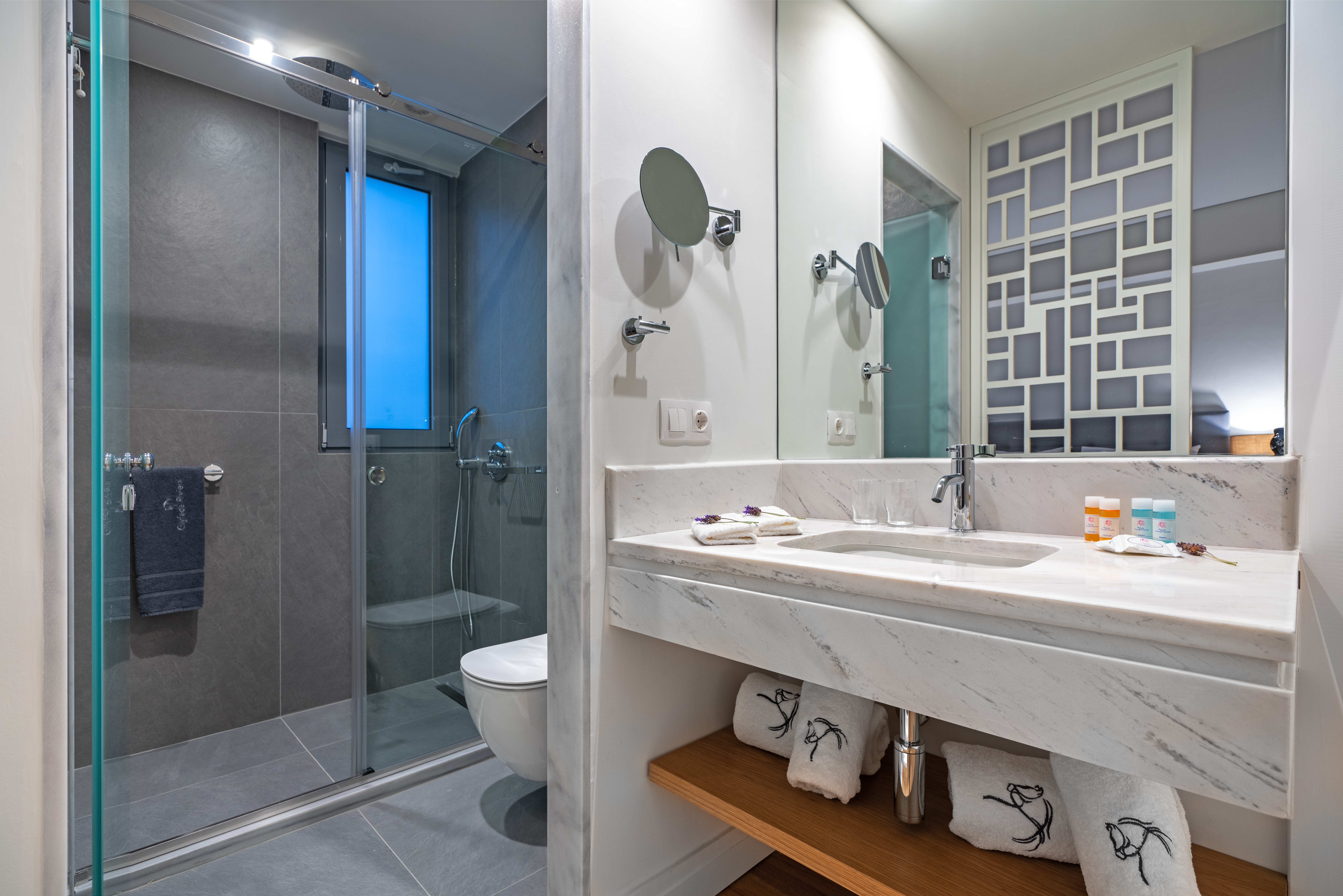 Double or Twin Standard