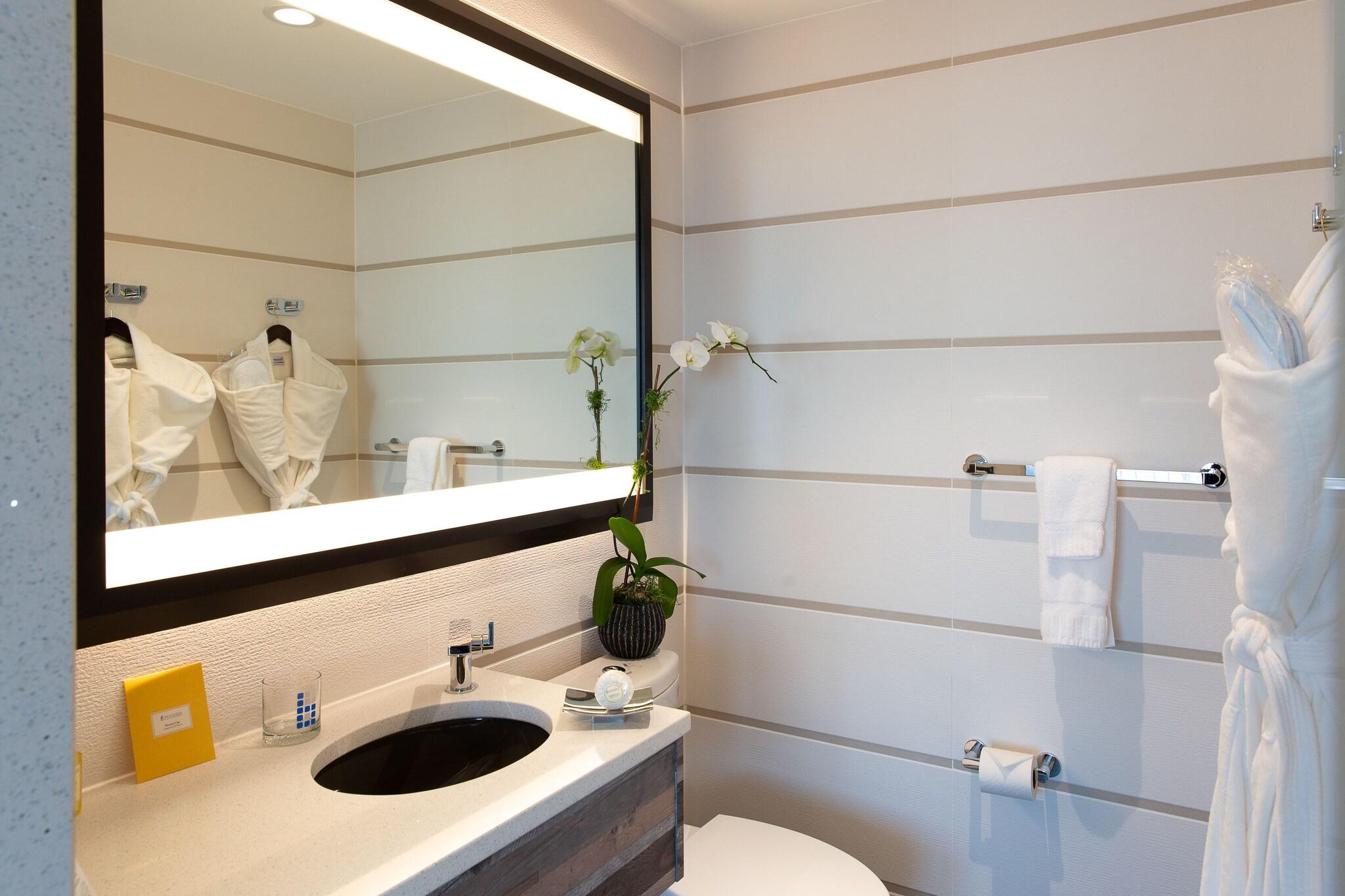 Double Accessible King Size Bed