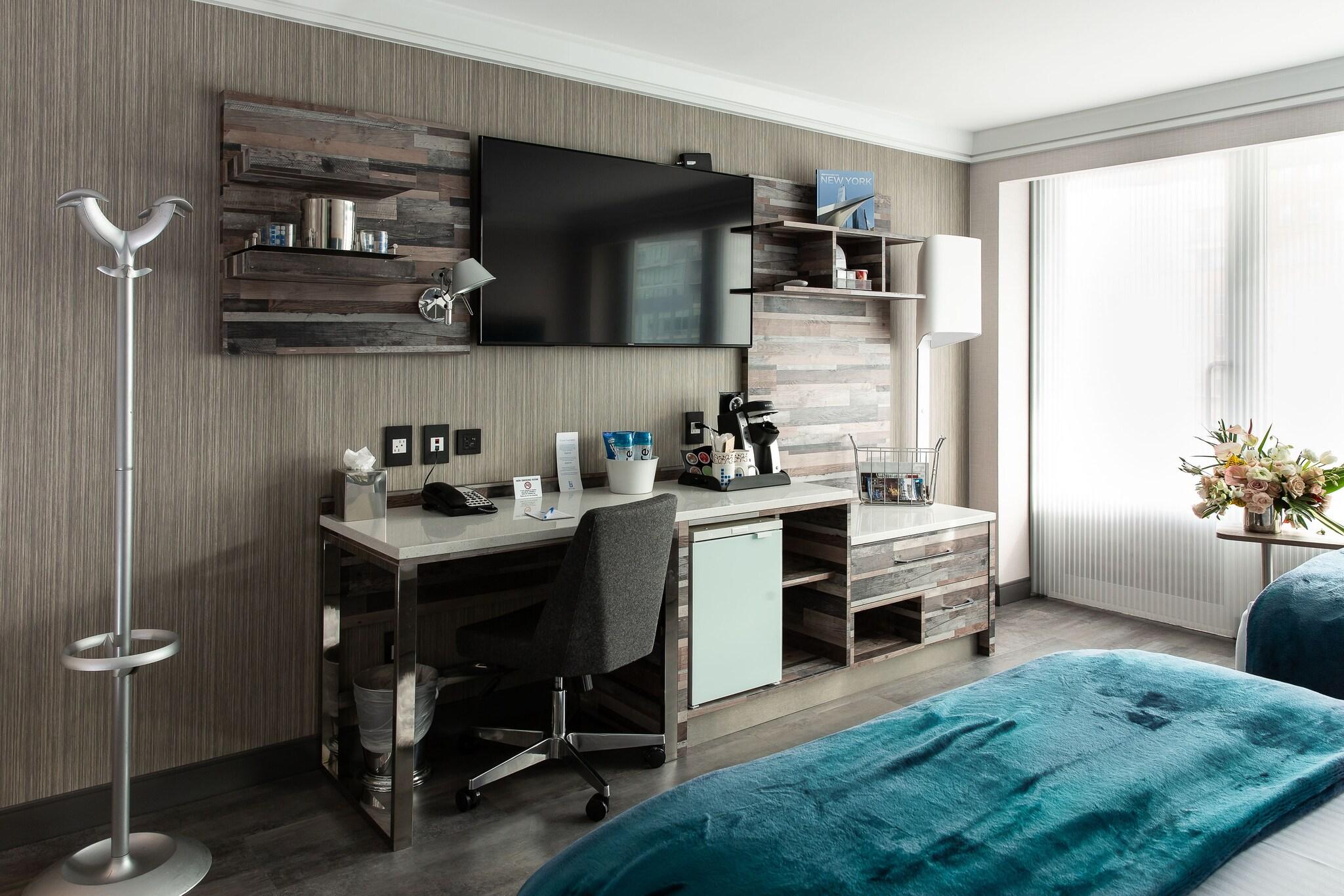 Double Accessible King Size Bed