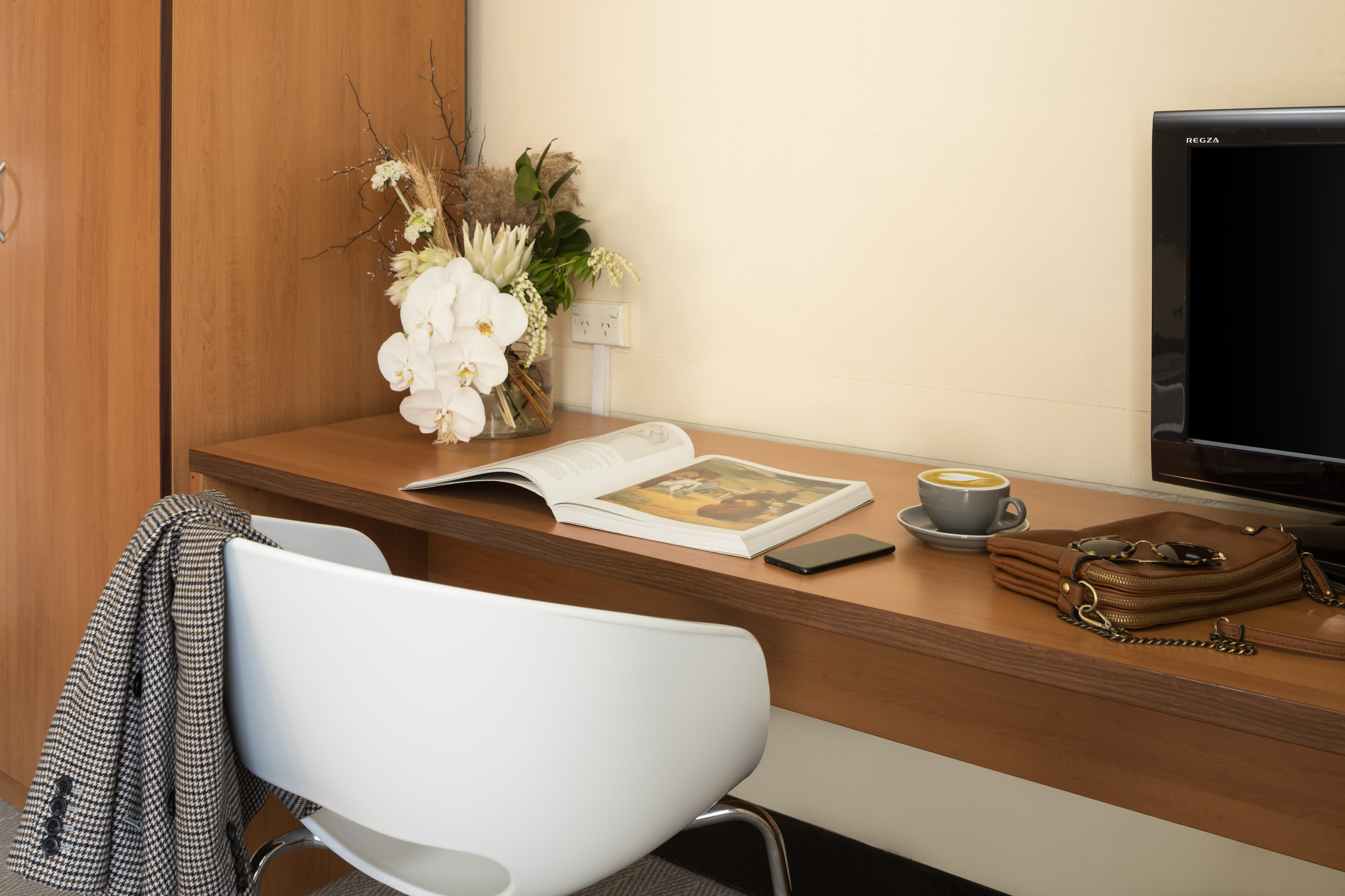 Double Classic Queen Bed