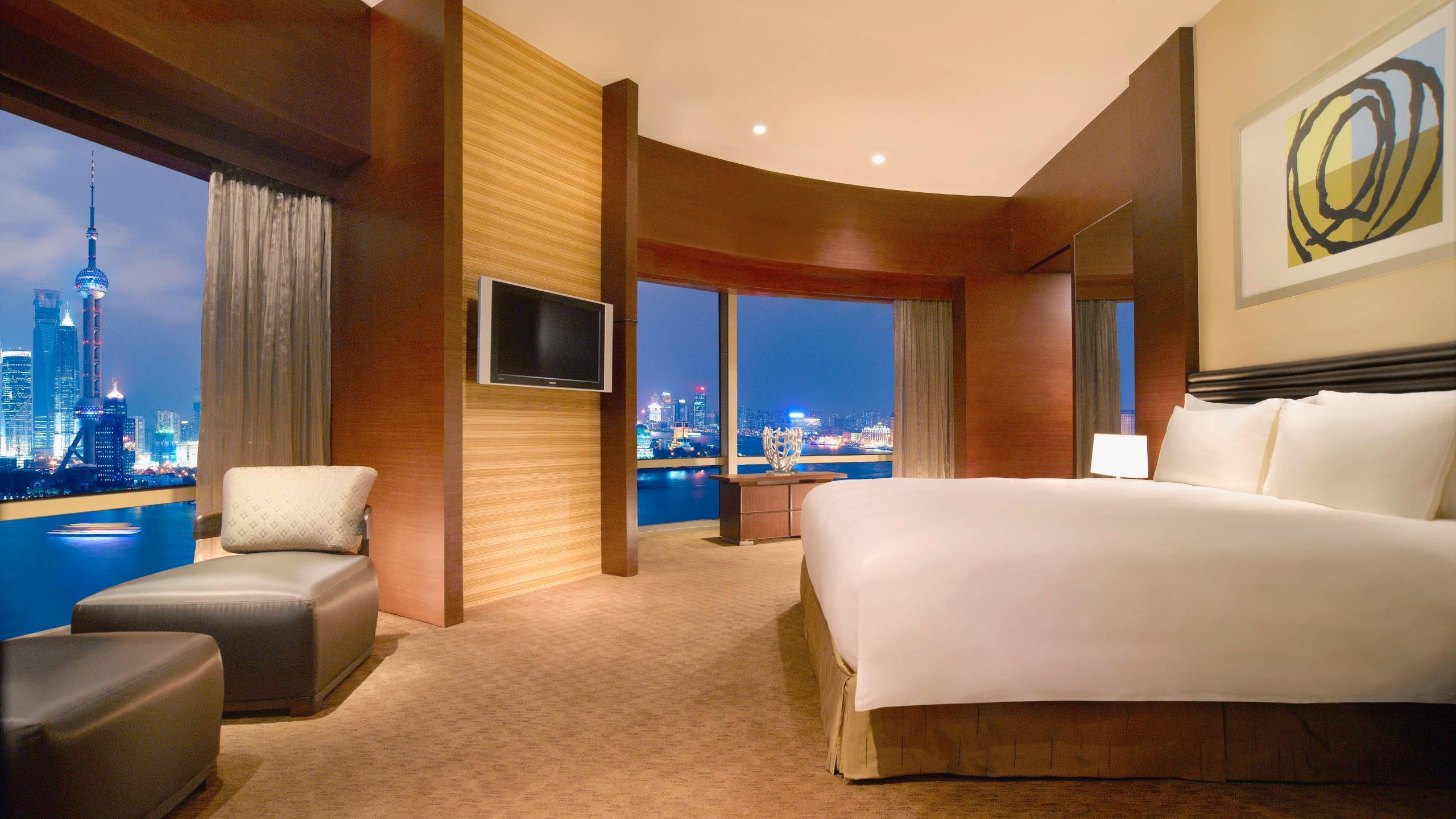Suite with Views