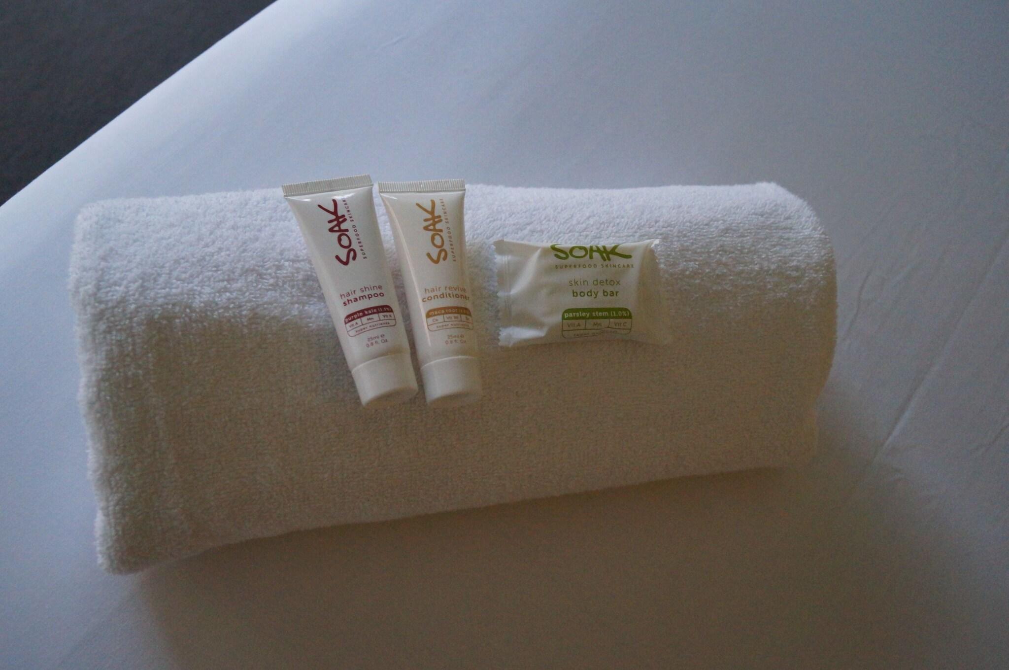 Triple Premium King Bed