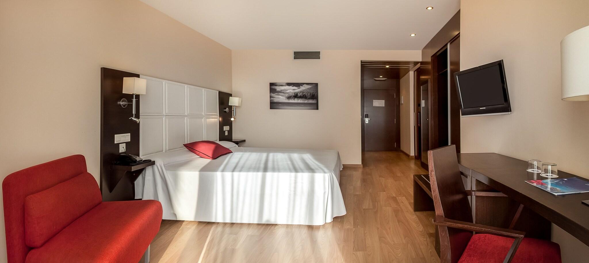 Junior Suite Queen Size Bed