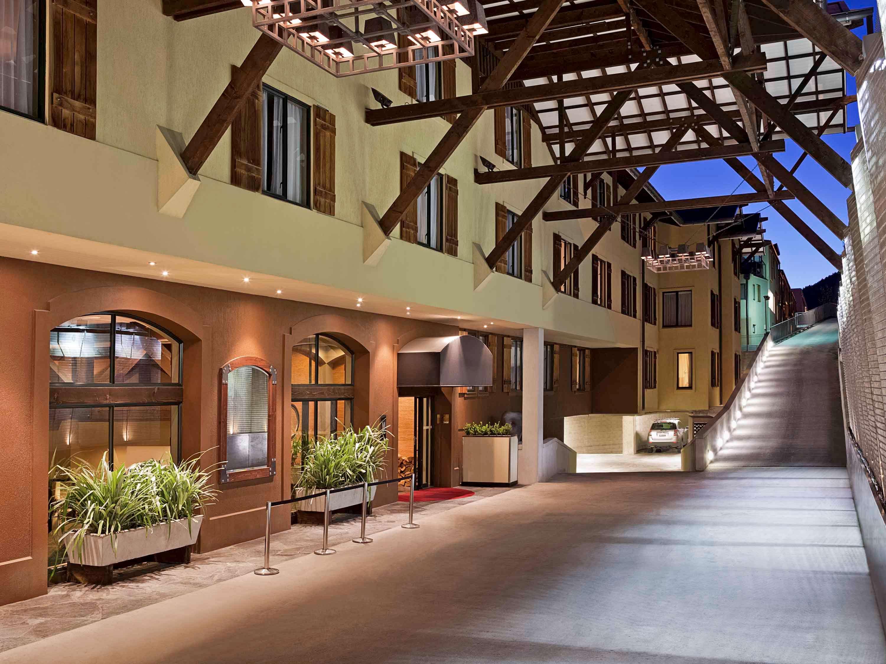 Suite King Bed One Bedroom 