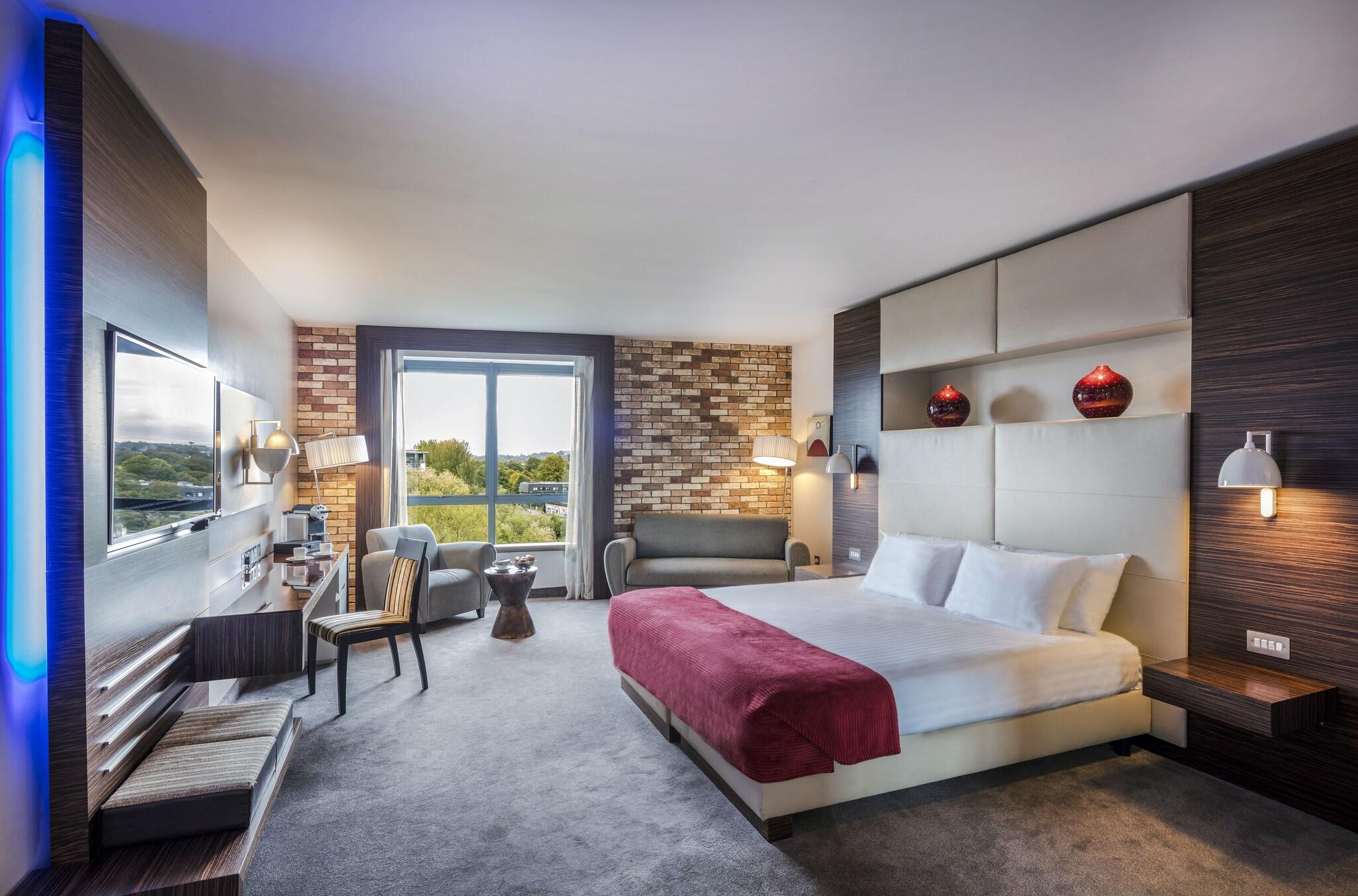 Double Superior King Bed