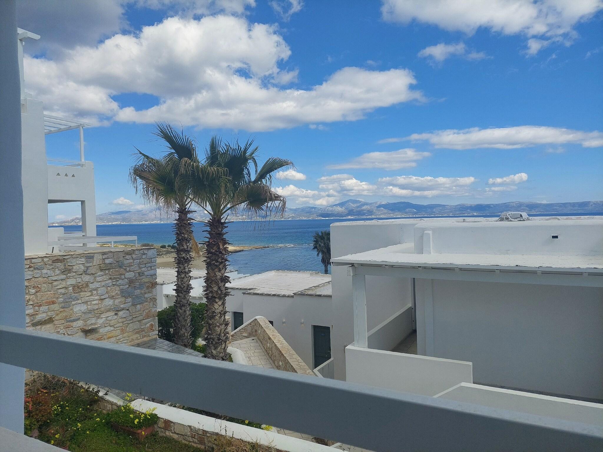 Double Deluxe Queen Bed