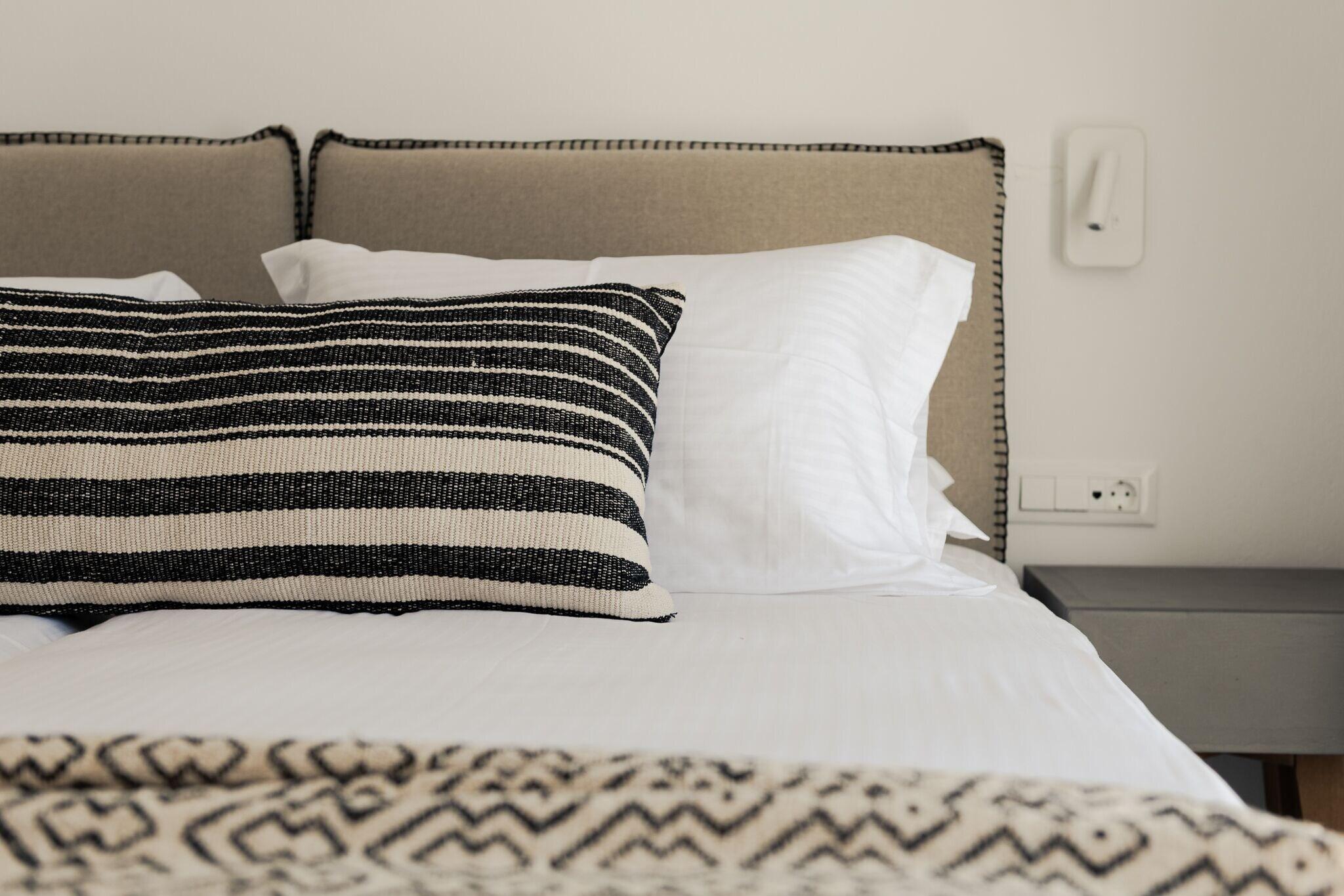 Twin Deluxe Two Beds