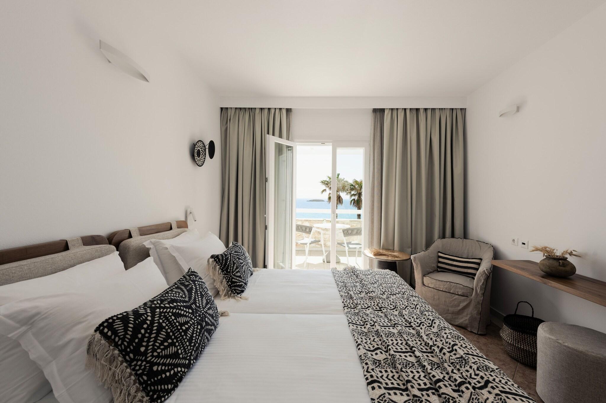 Double or Twin Deluxe Sea View