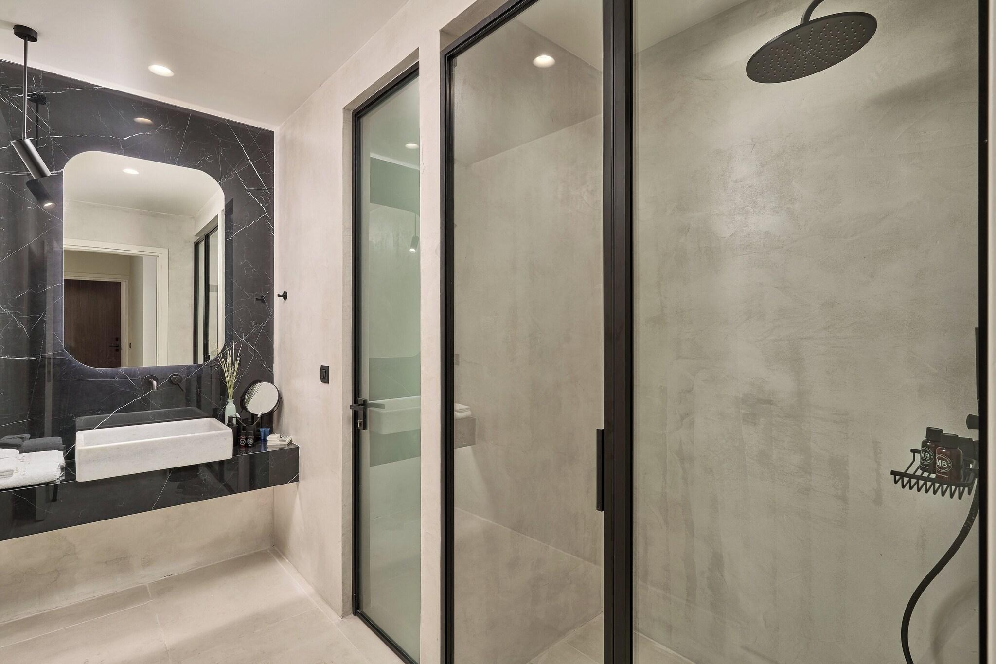 Suite with Private Pool