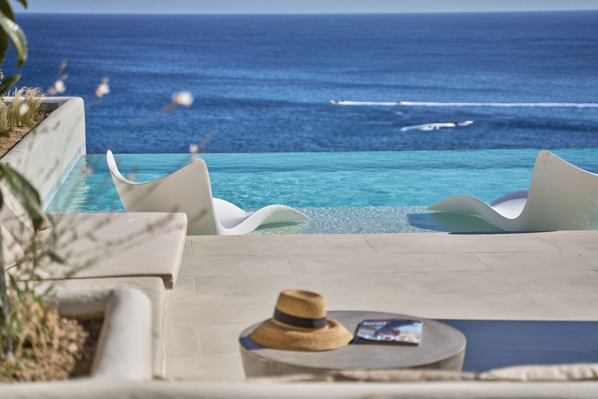 Suite with Private Pool