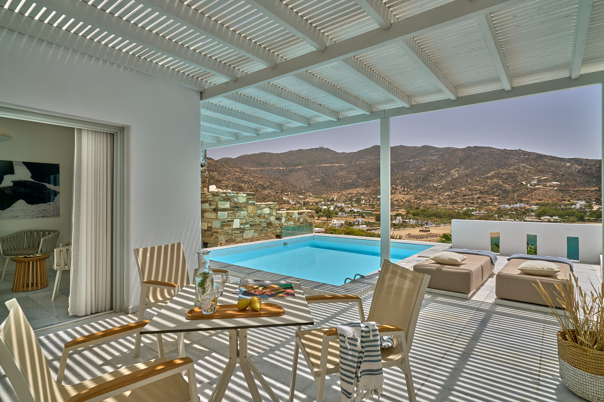 Family Room Deluxe with Private Pool