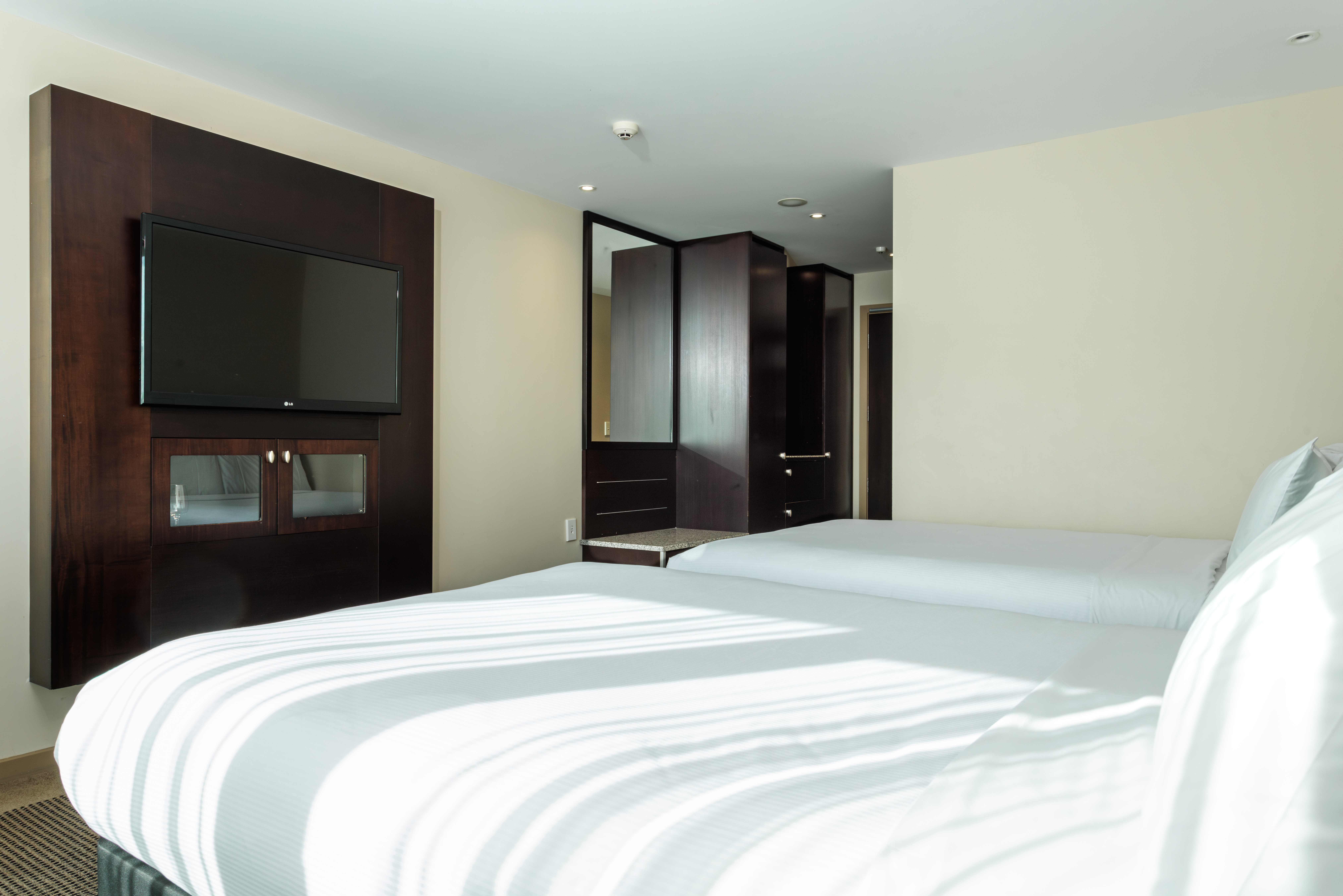 Twin Superior Harbour View