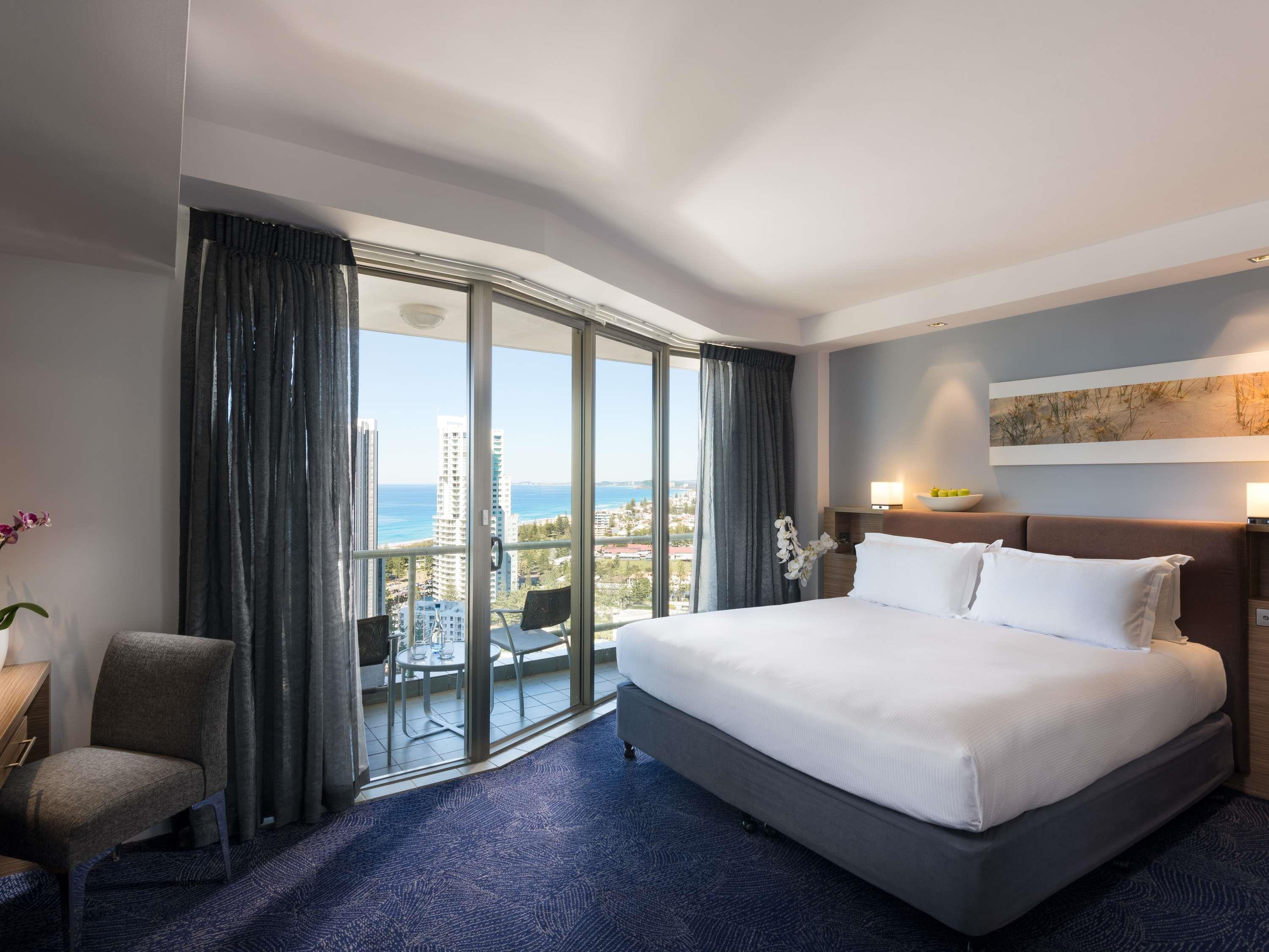 Suite Ocean View King Bed