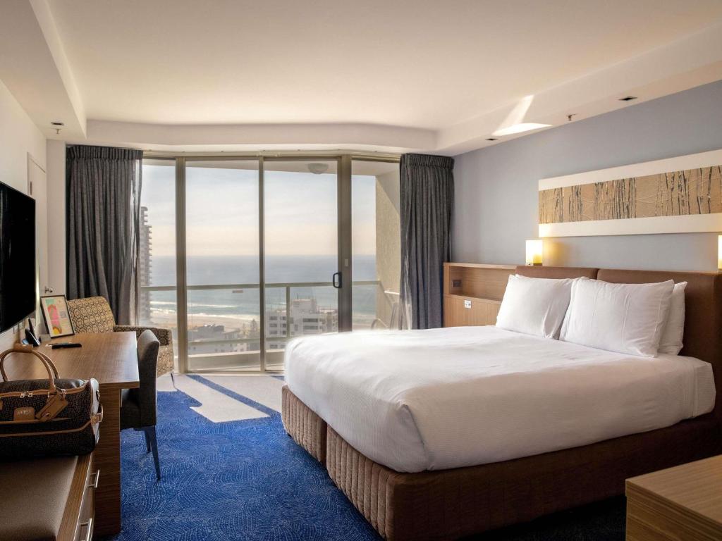 Suite Ocean View King Bed