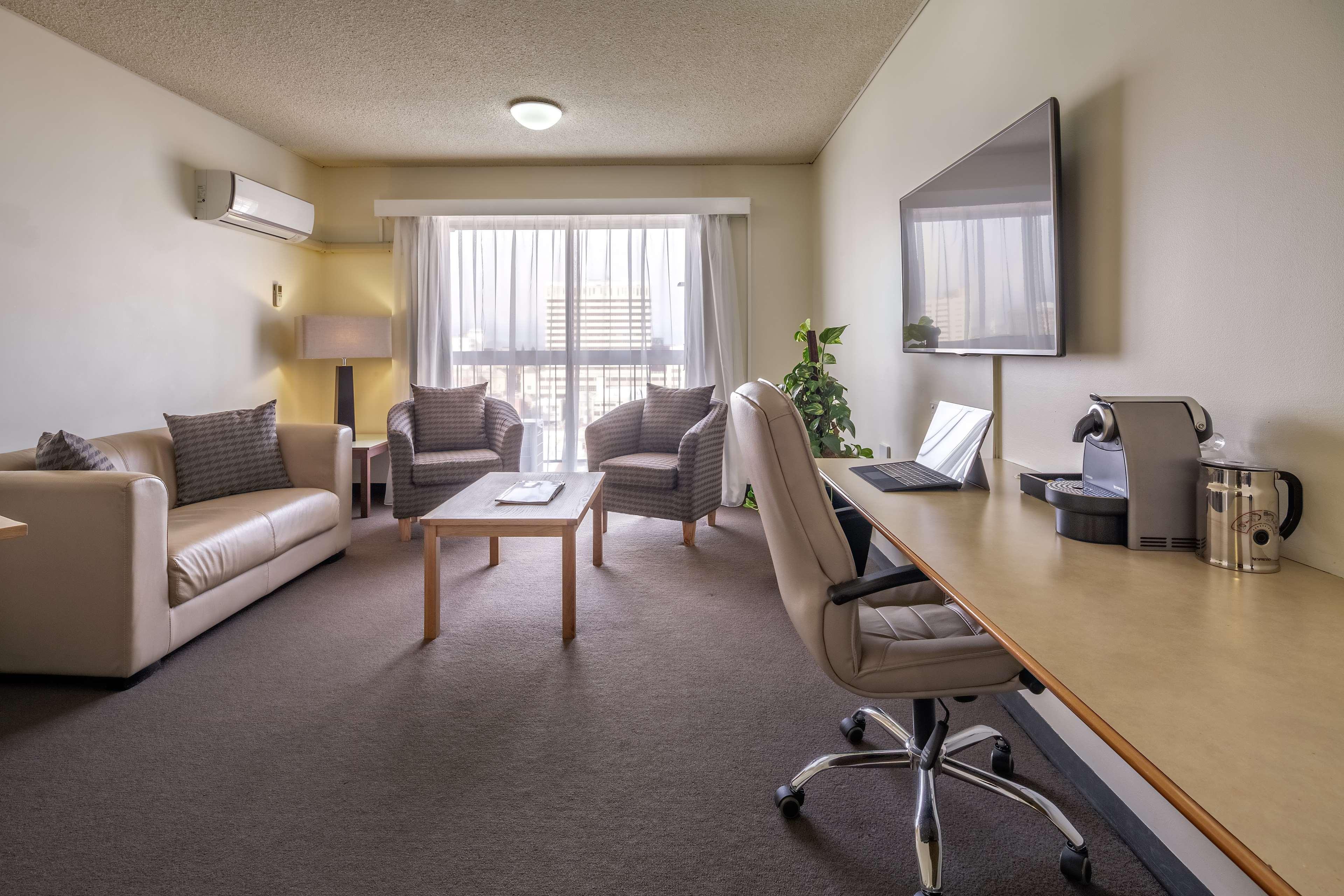 Suite King Bed Non Smoking