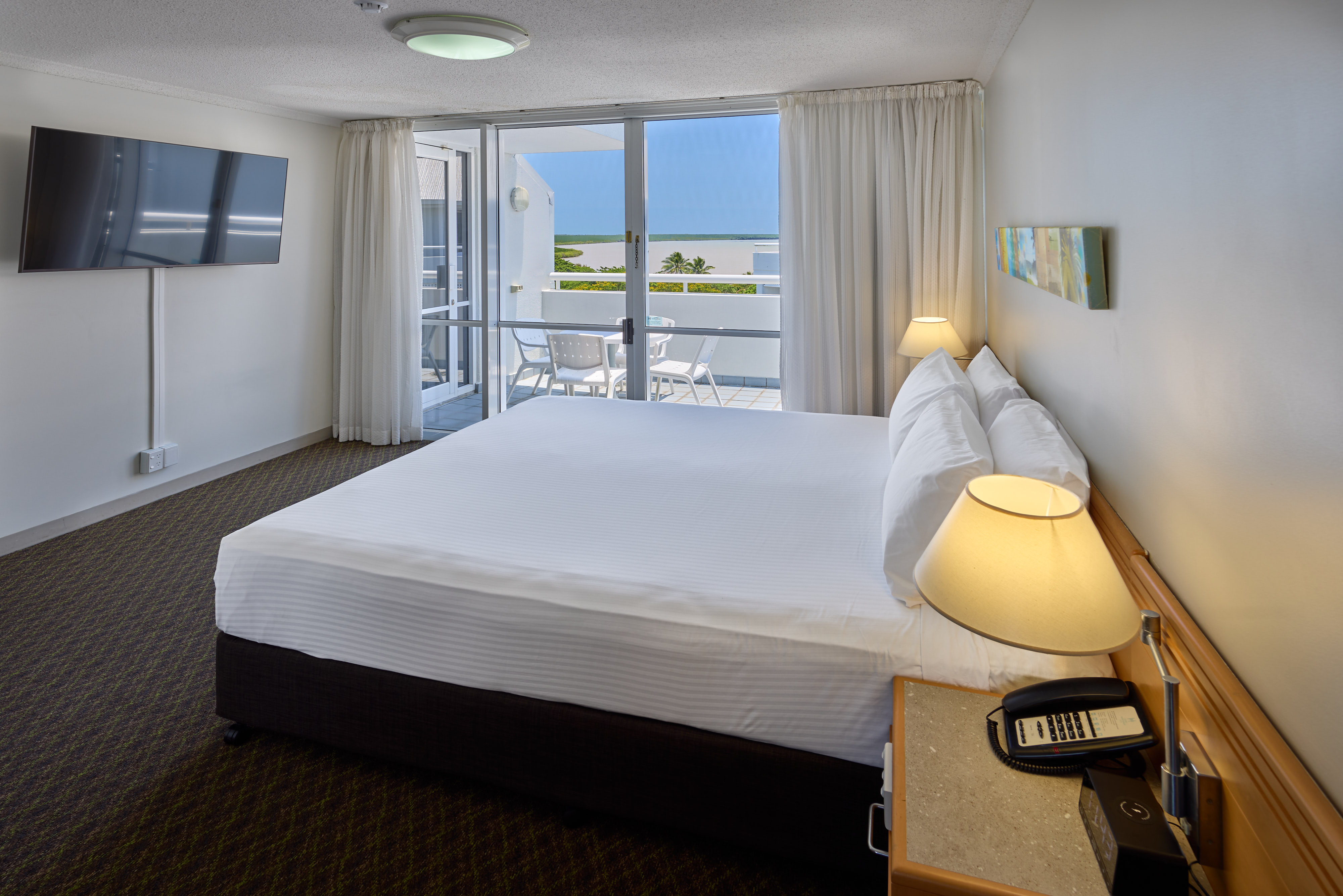 Suite Sea View King Bed