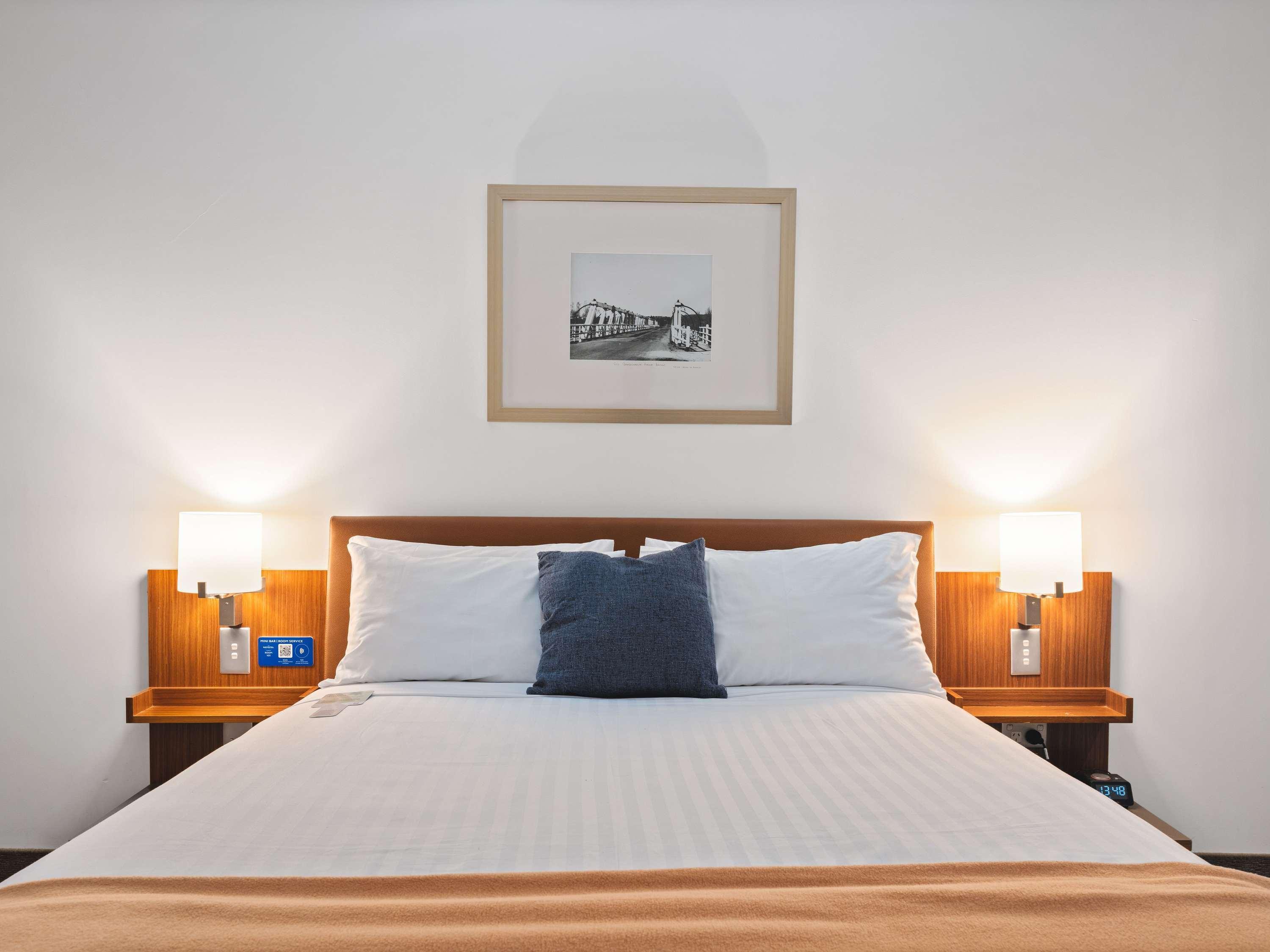 Double Accessible-queen Size Bed