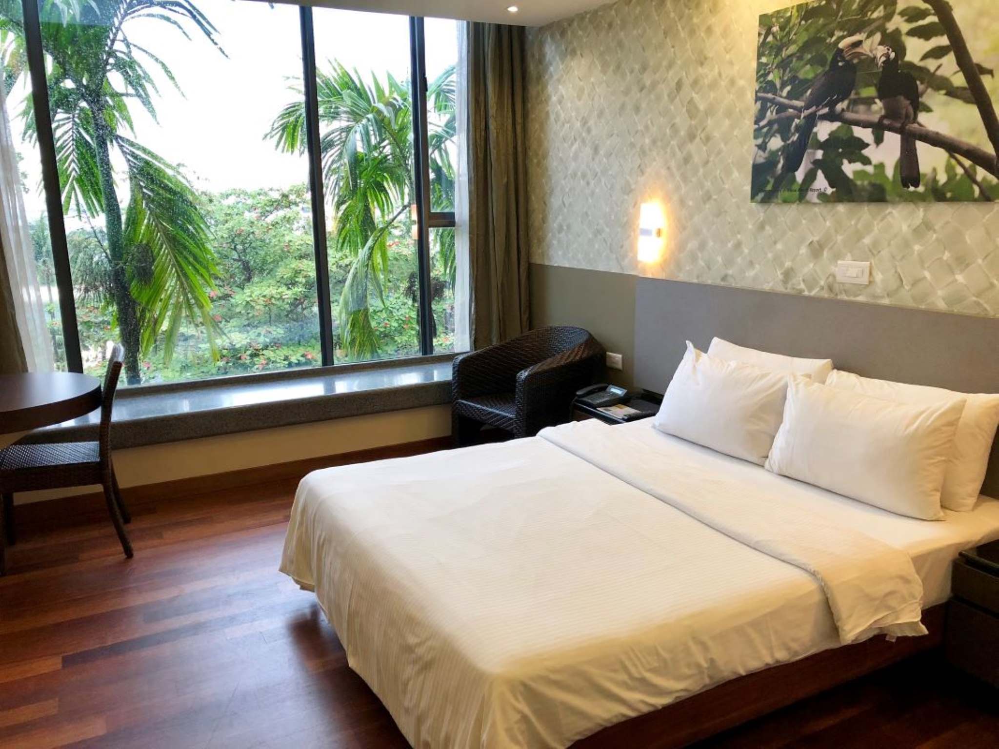 Double or Twin Deluxe