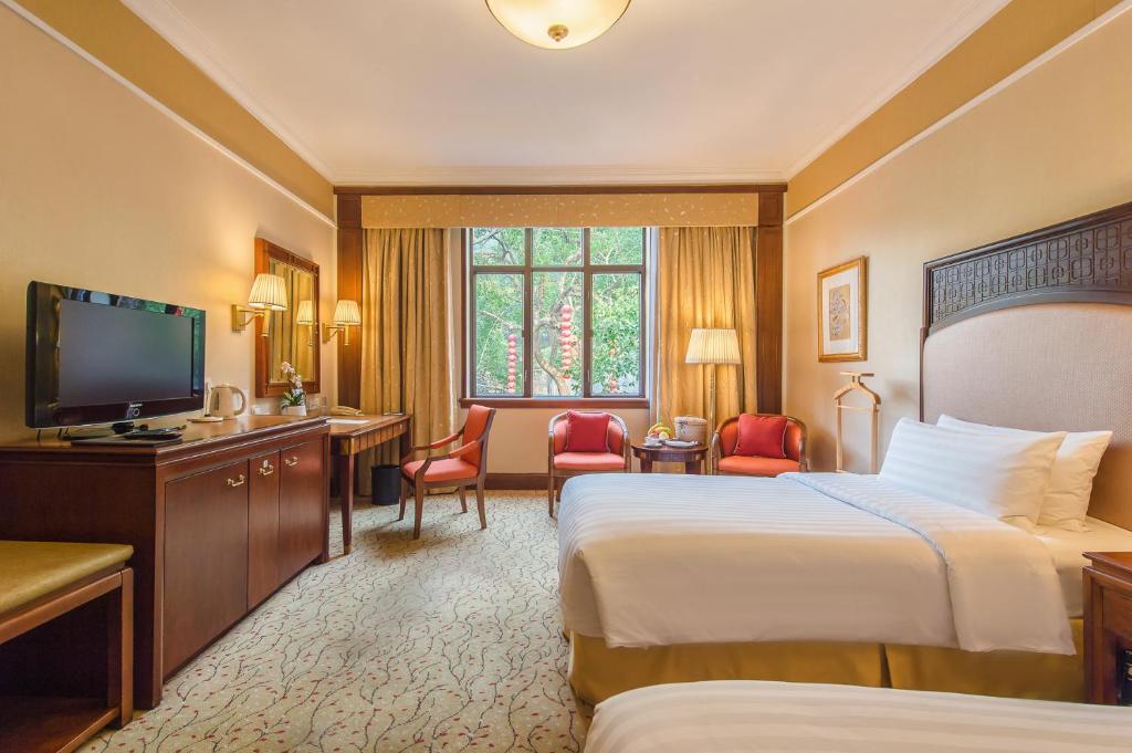 Double King Size Bed