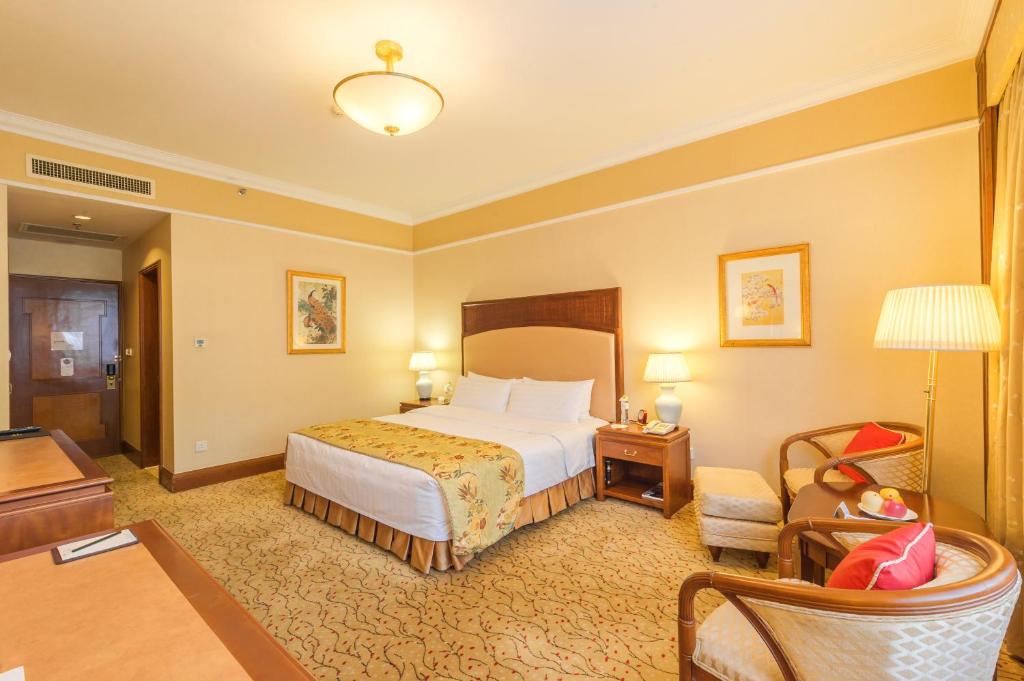 Double King Size Bed