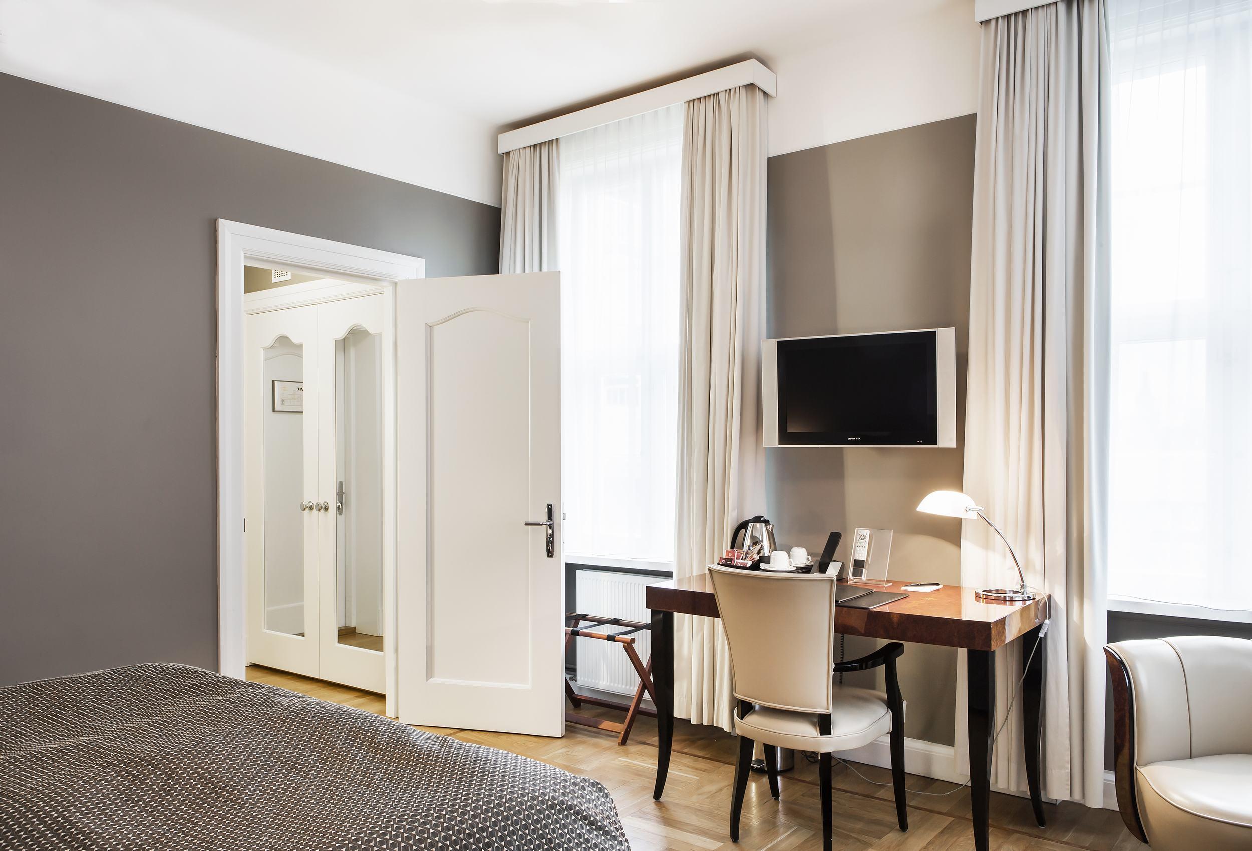 Double or Twin Superior