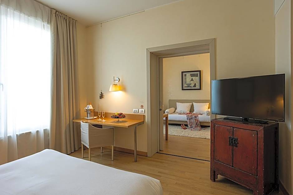 Junior Suite Two Beds