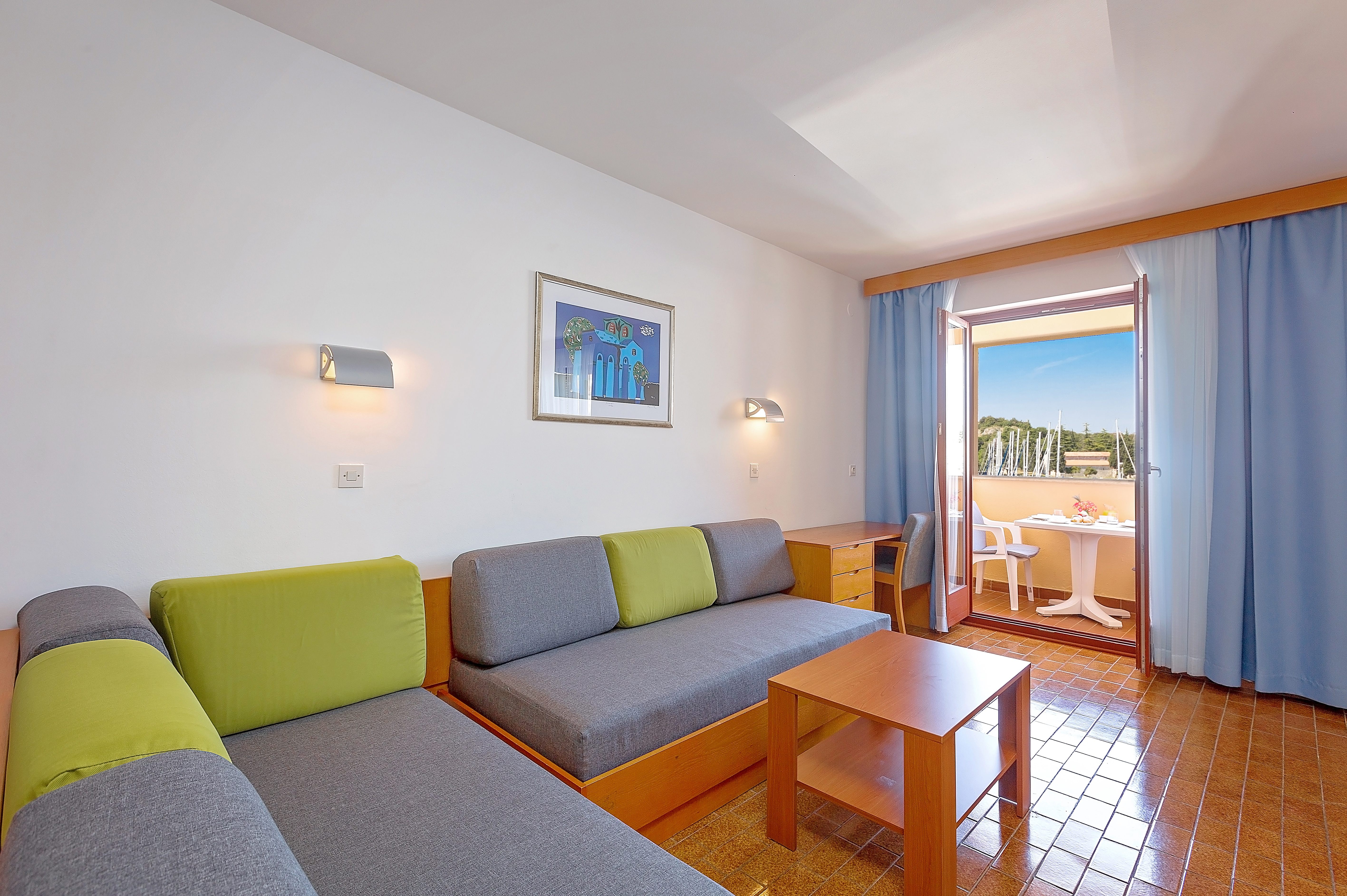 Apartment Capacity 6