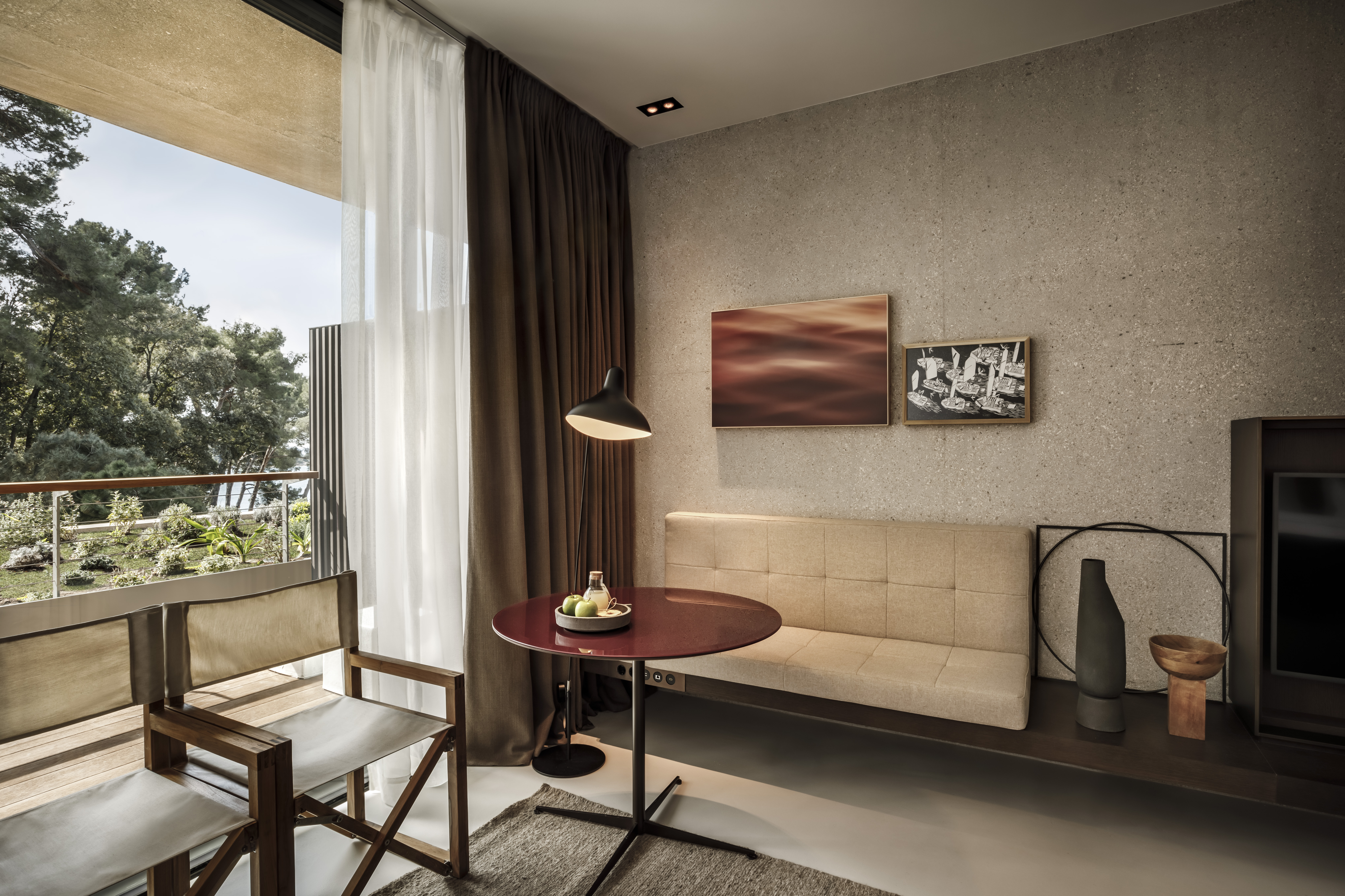 Family Room Park View with Balcony