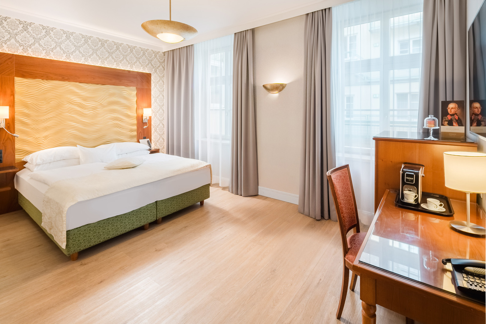 Double Single Superior