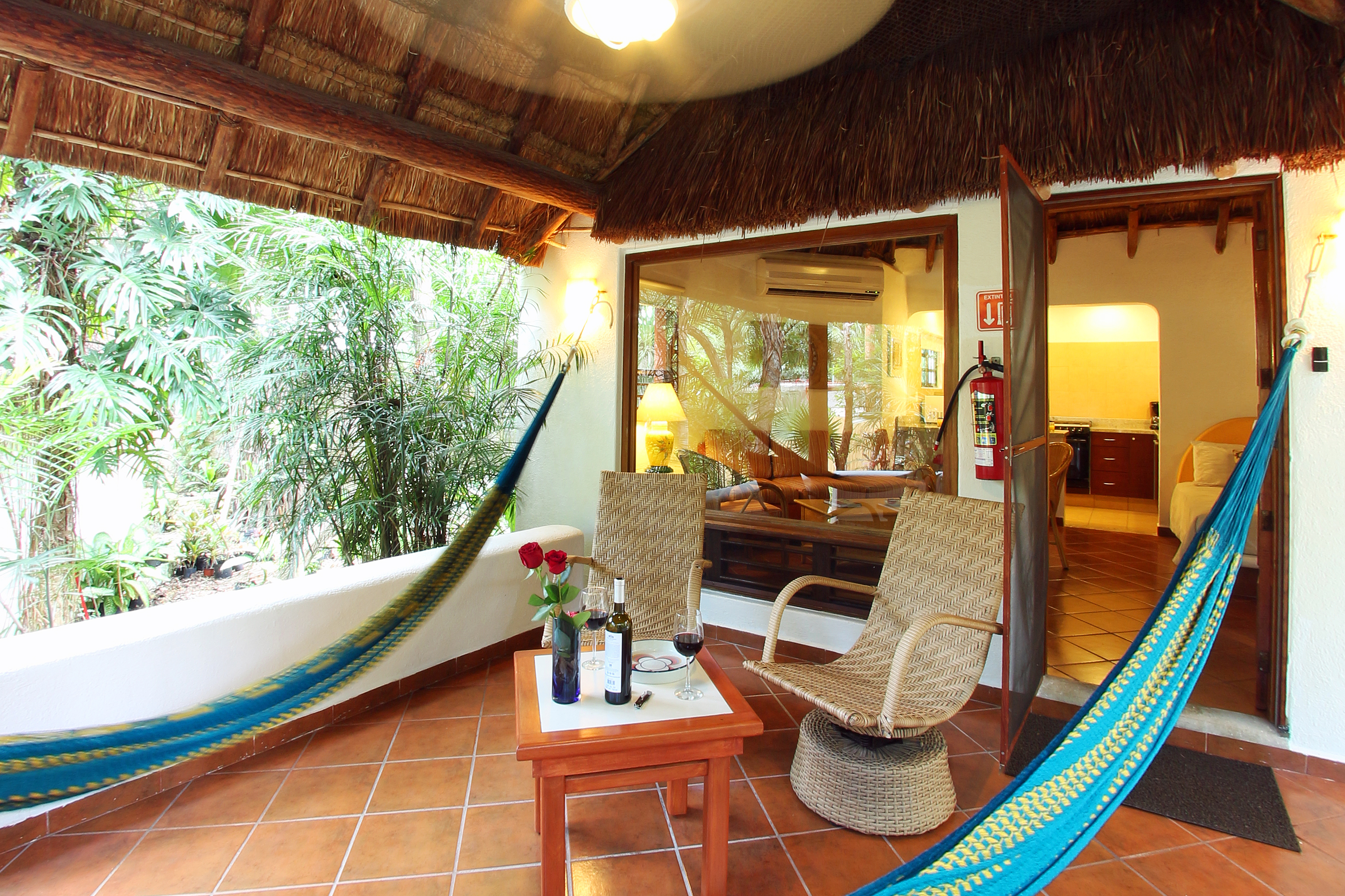 Bungalow King Size Bed