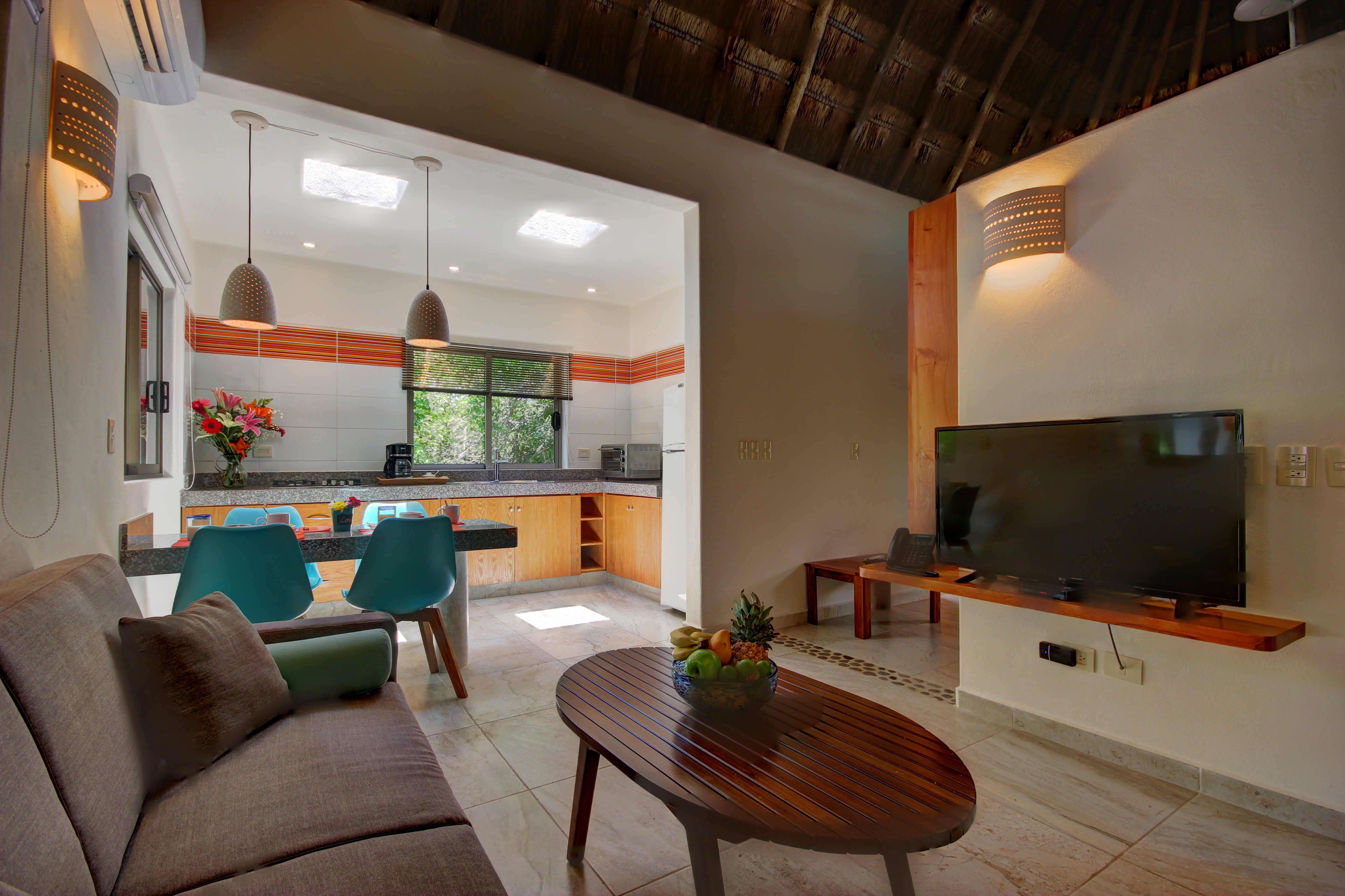 Bungalow Garden View