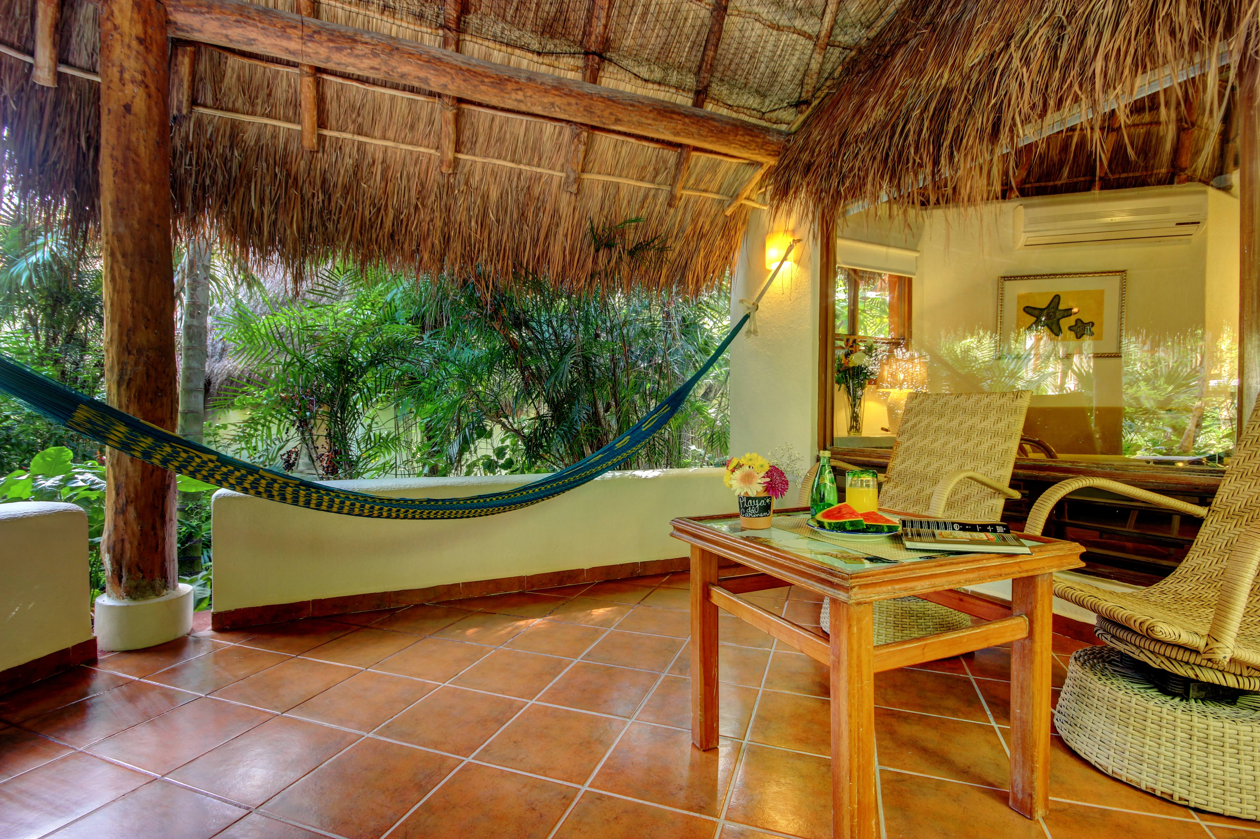 Bungalow Garden View