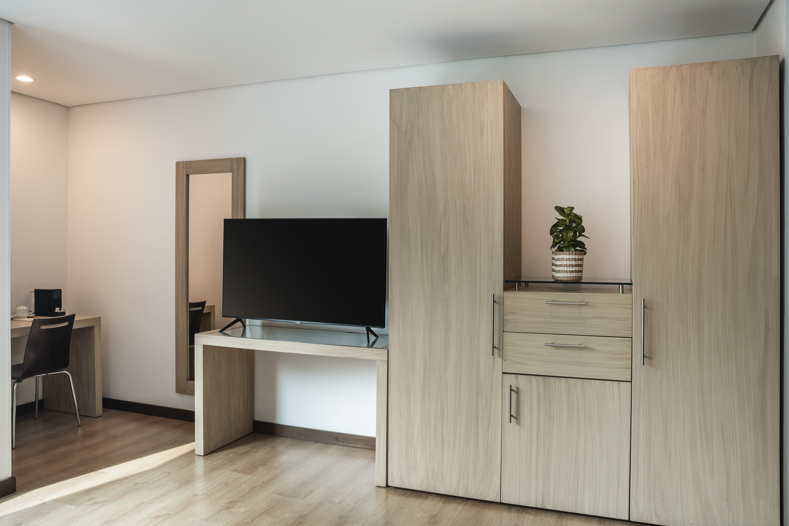 Double Queen Size Bed