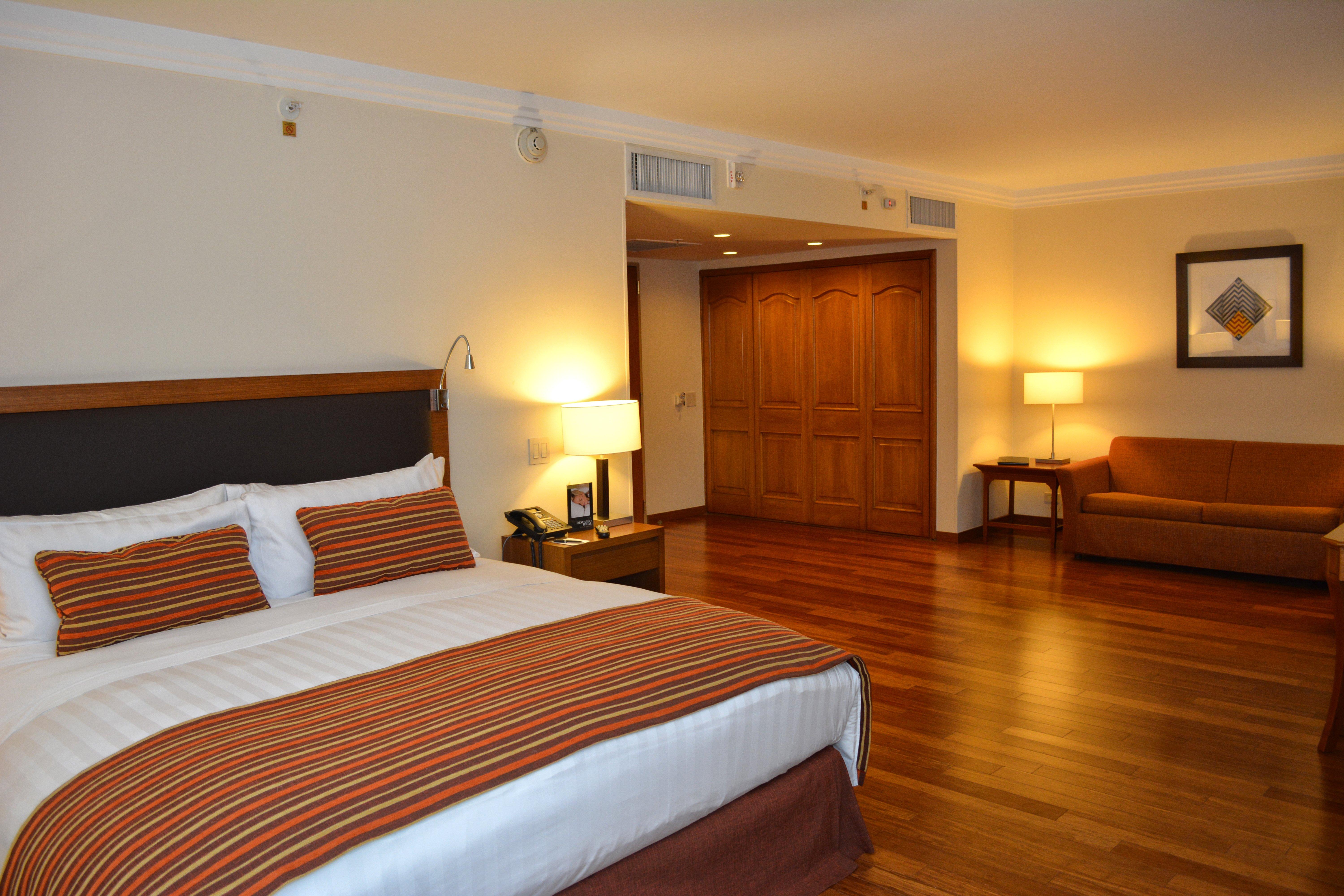 Double Accessible King Size Bed