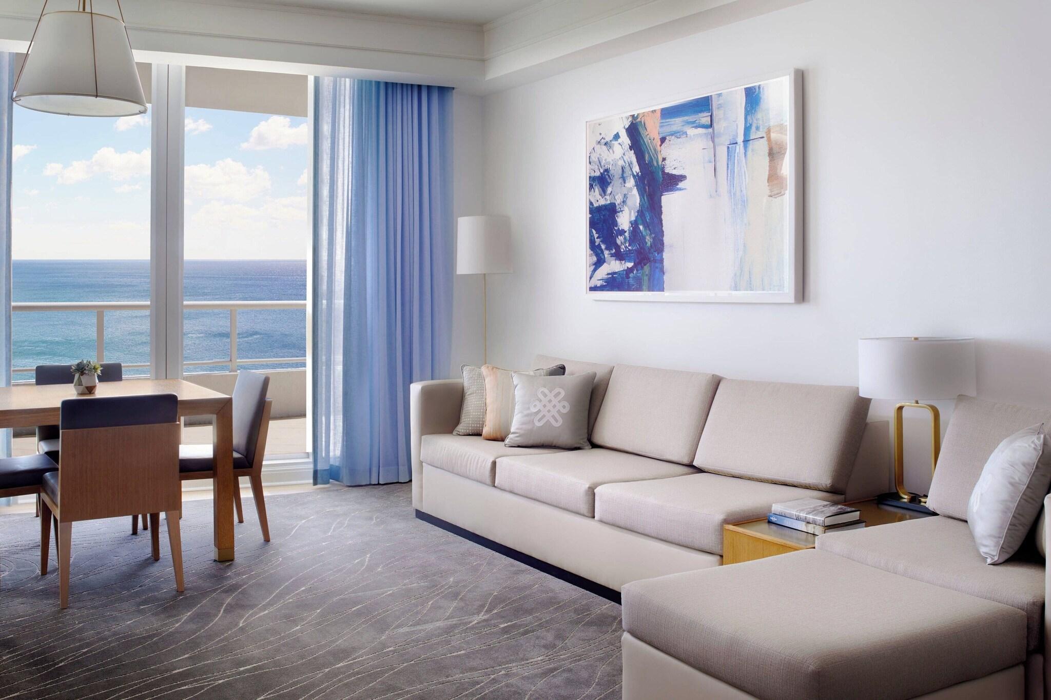 Suite Ocean Front Two Double Beds