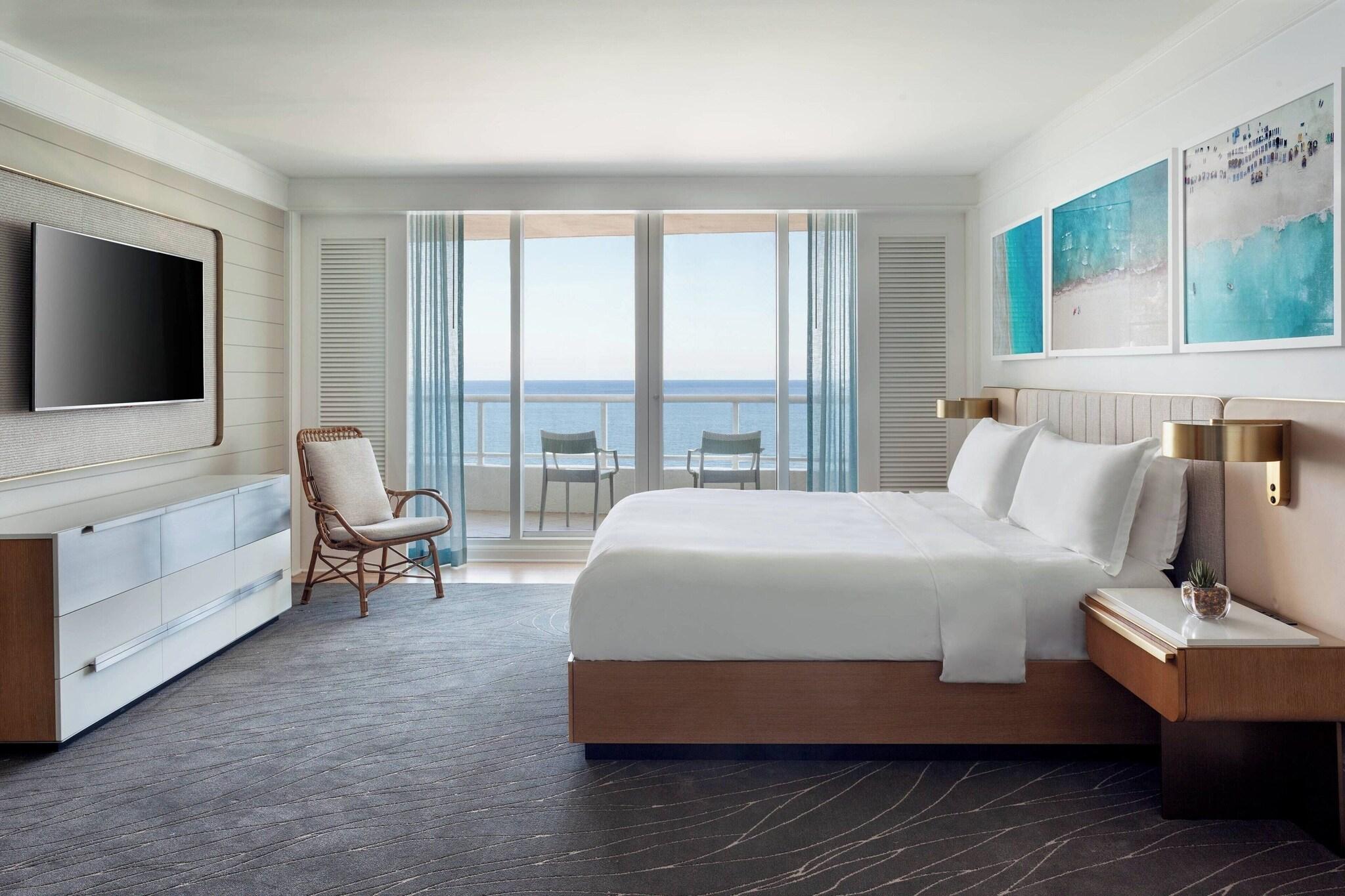Suite Ocean Front King Bed