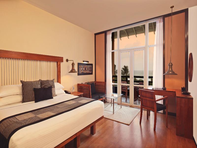 Double Deluxe King Bed