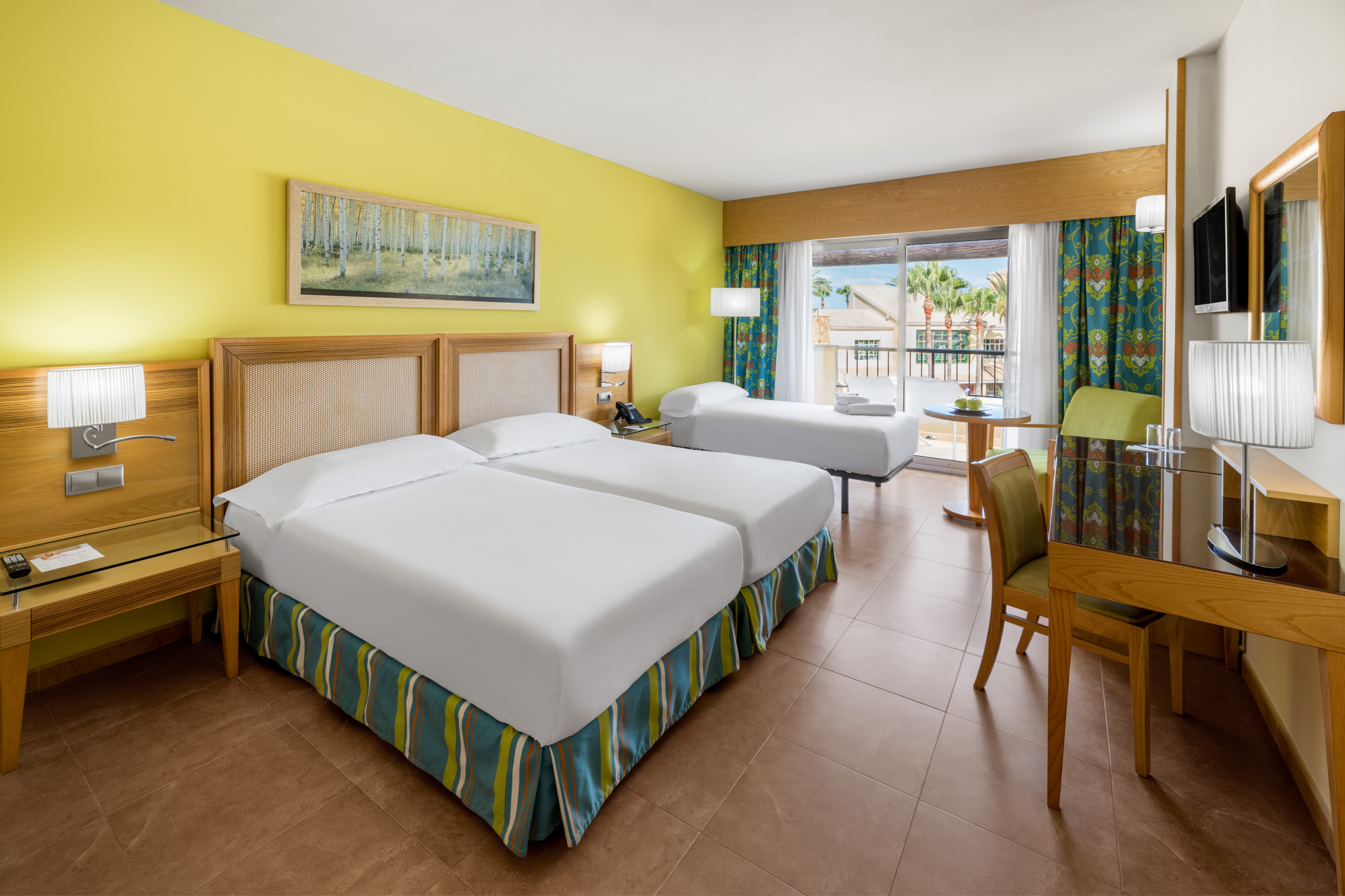 Double or Twin Standard