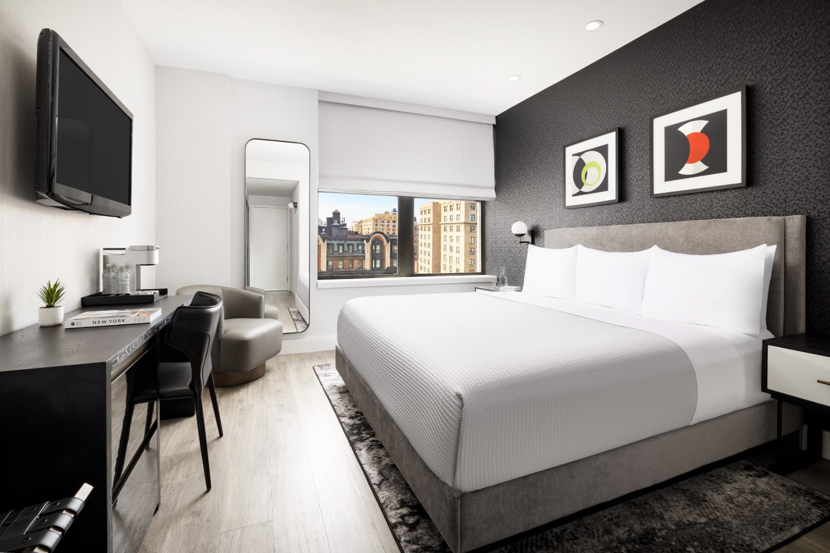 Room City View King Bed