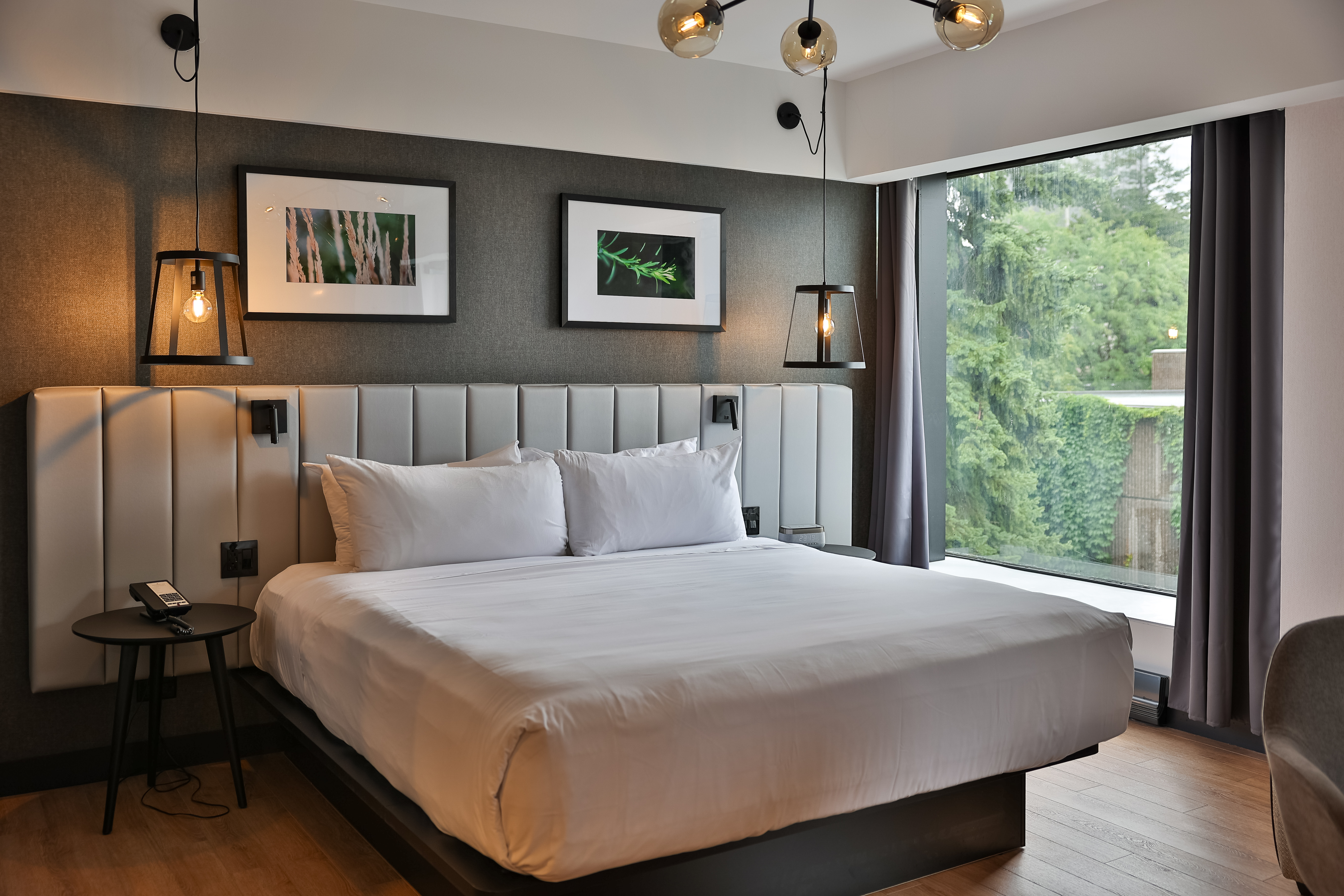 Studio King Size Bed