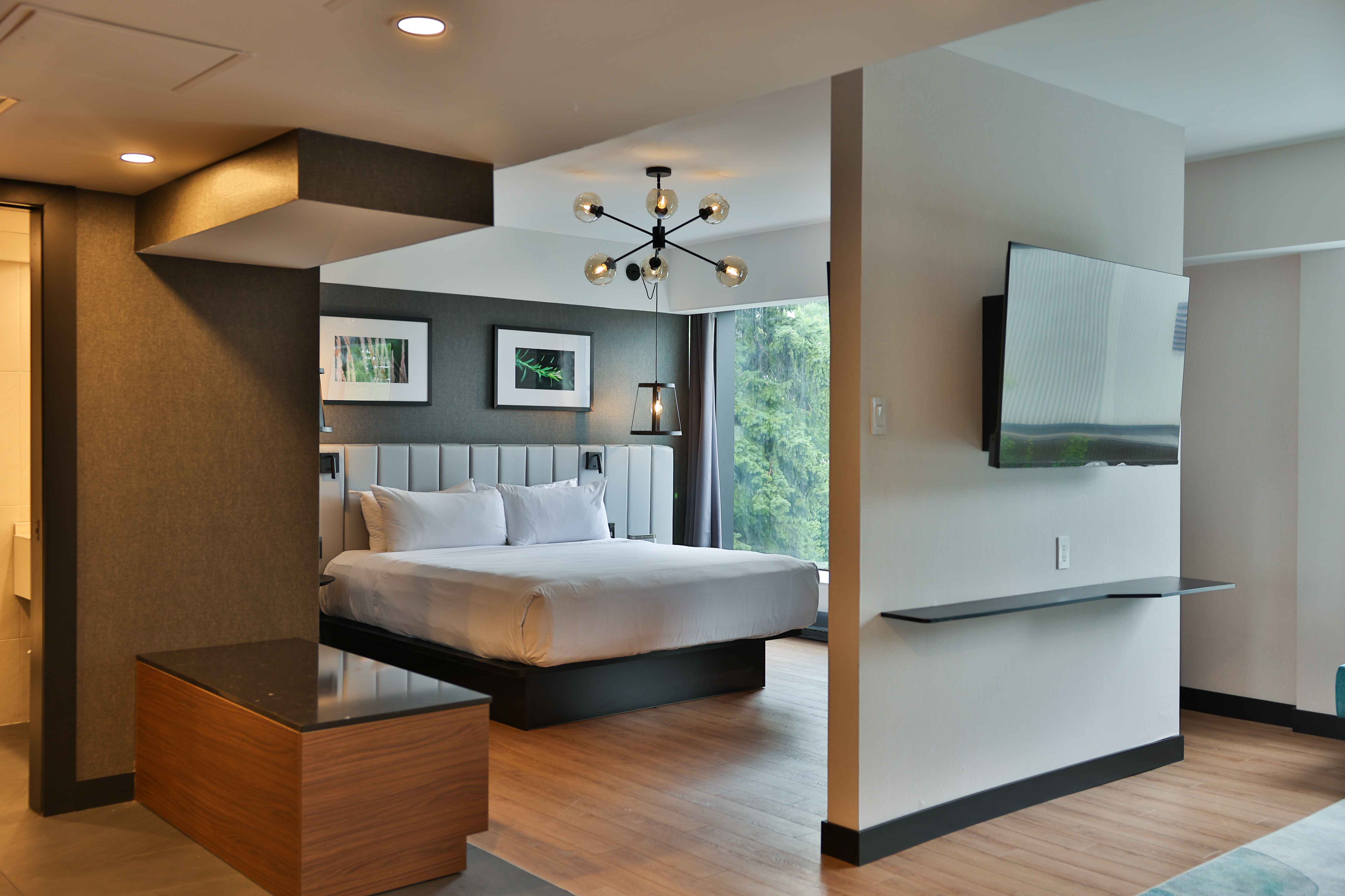 Studio King Size Bed