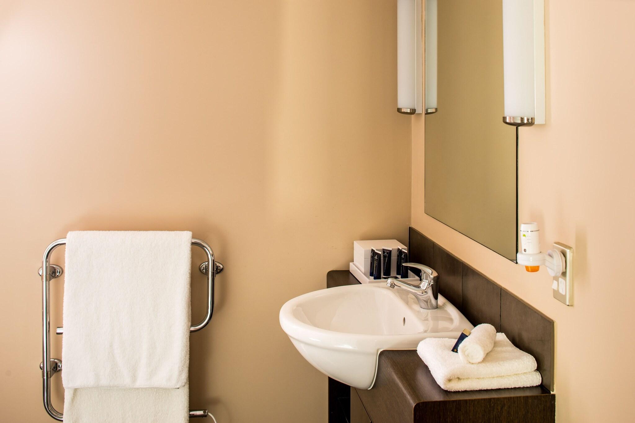 Studio Premier King Bed