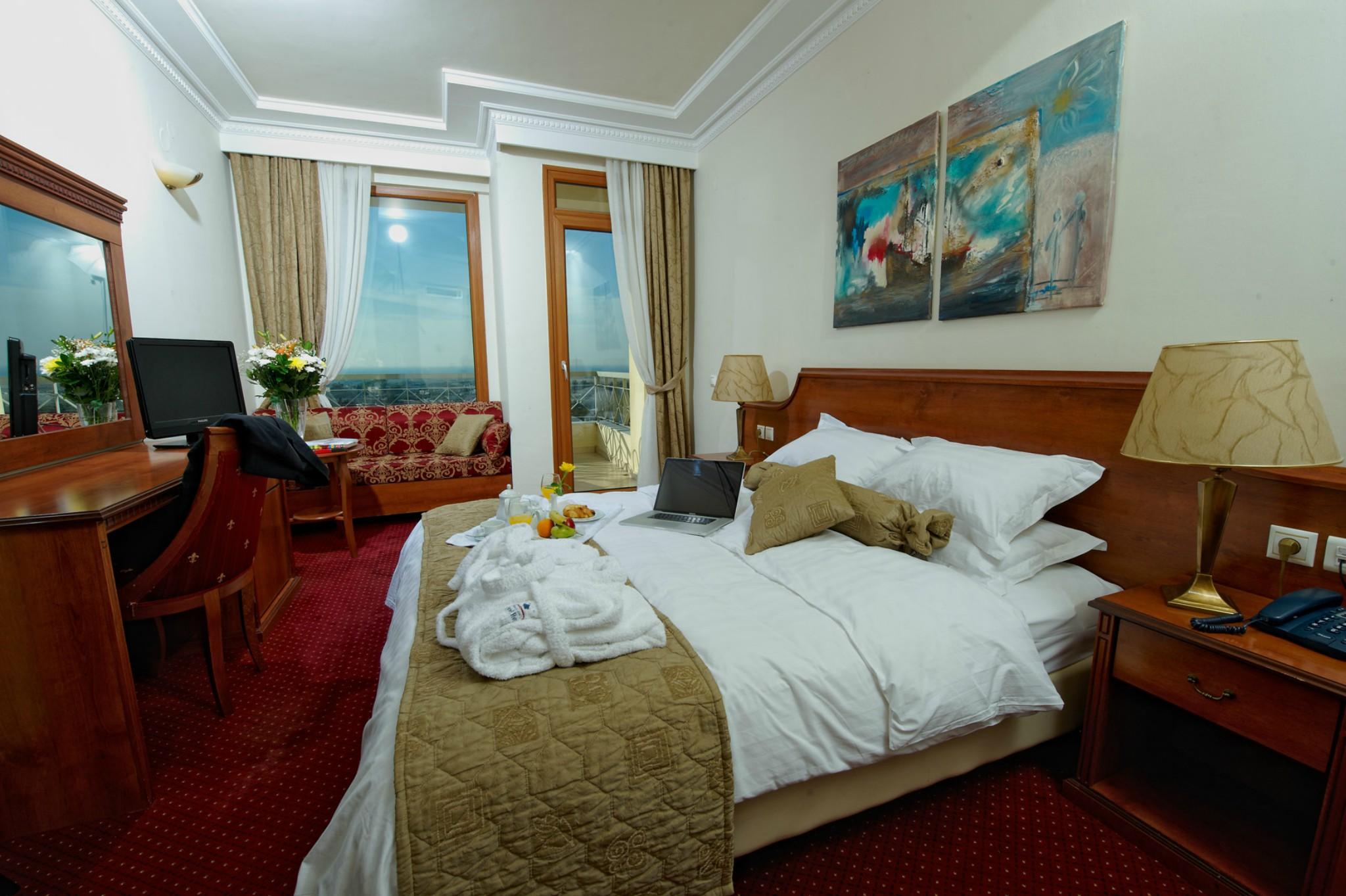 Family Room Standard