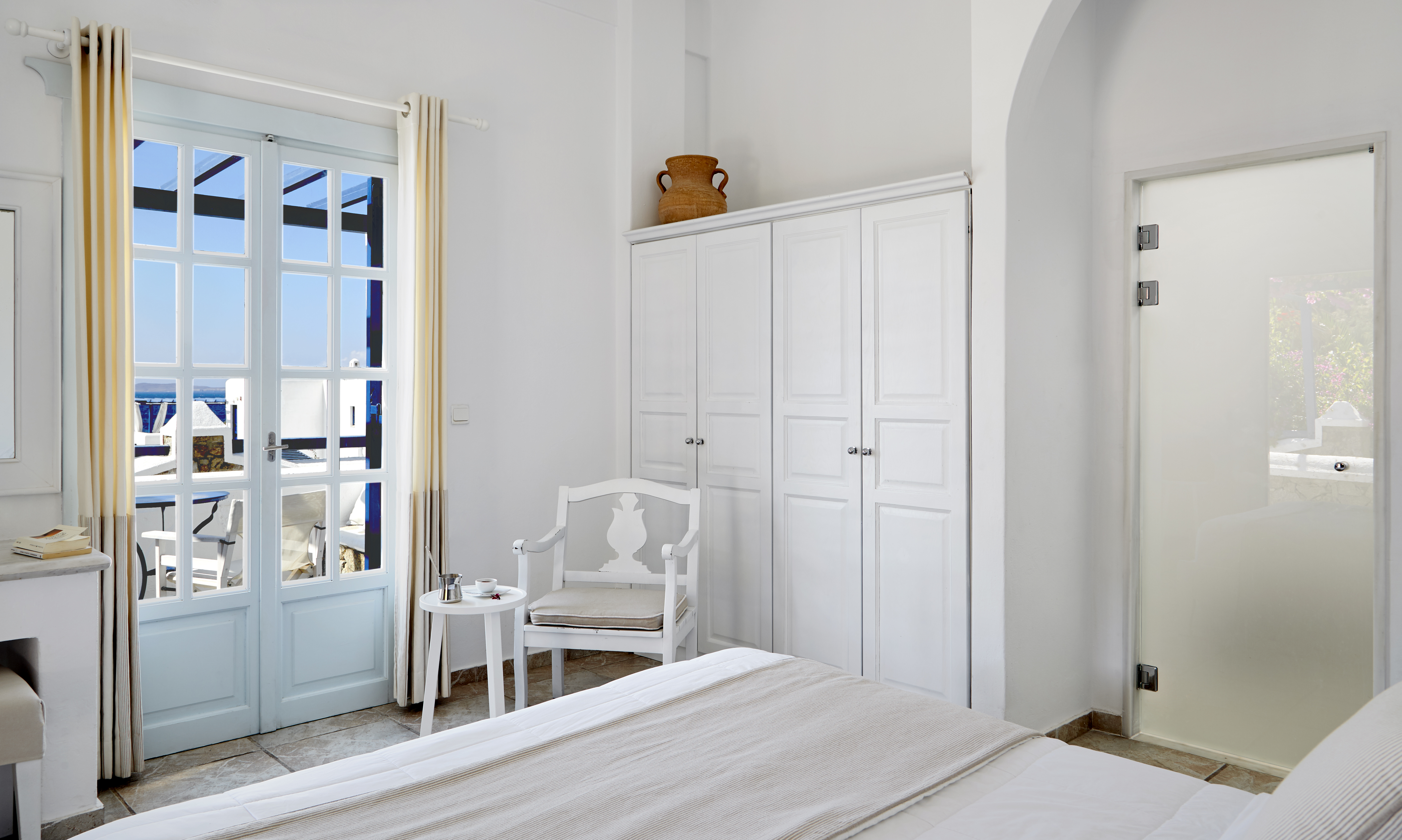 Double or Twin Deluxe Side Sea View