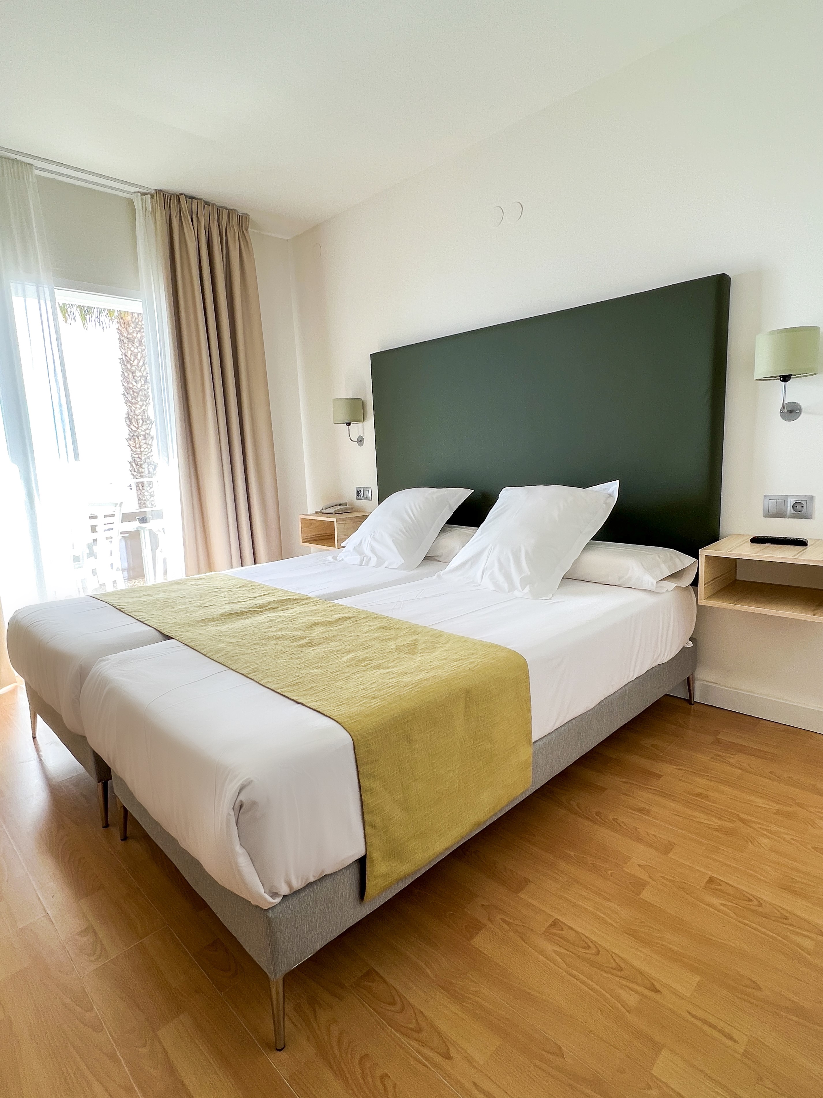 Double or Twin Standard