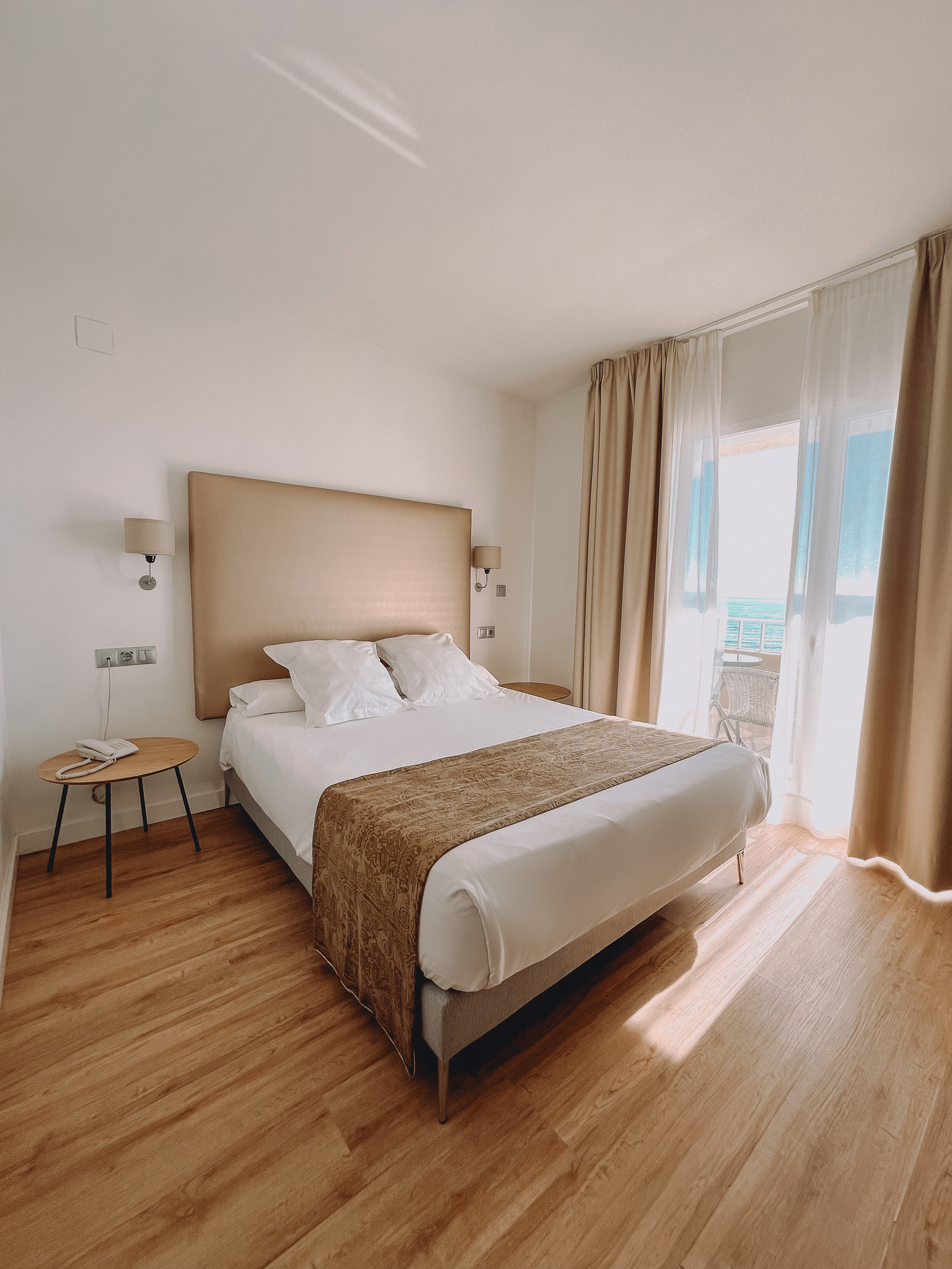 Double Single Economy