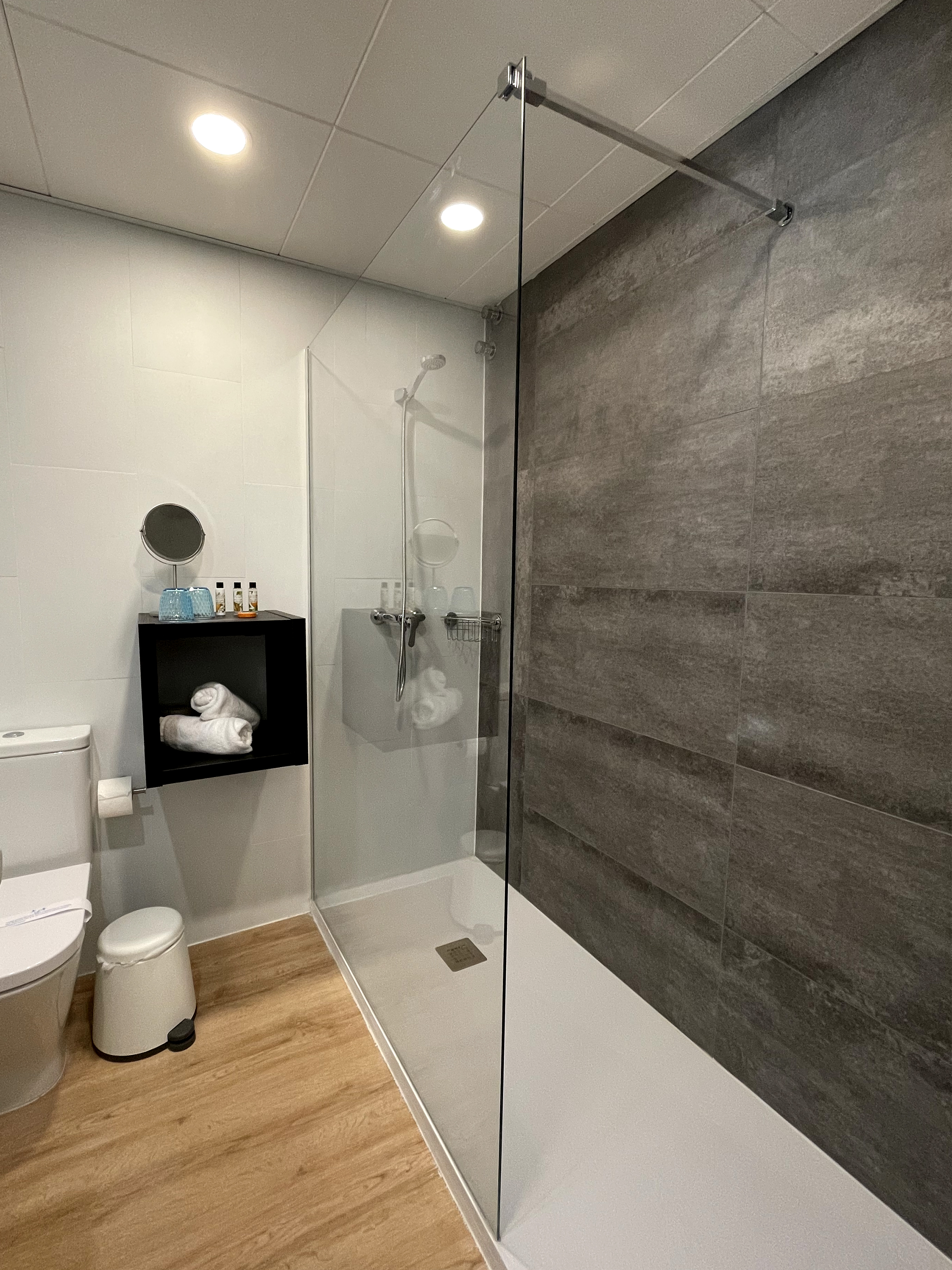 Double or Twin Capacity 3 One Bedroom